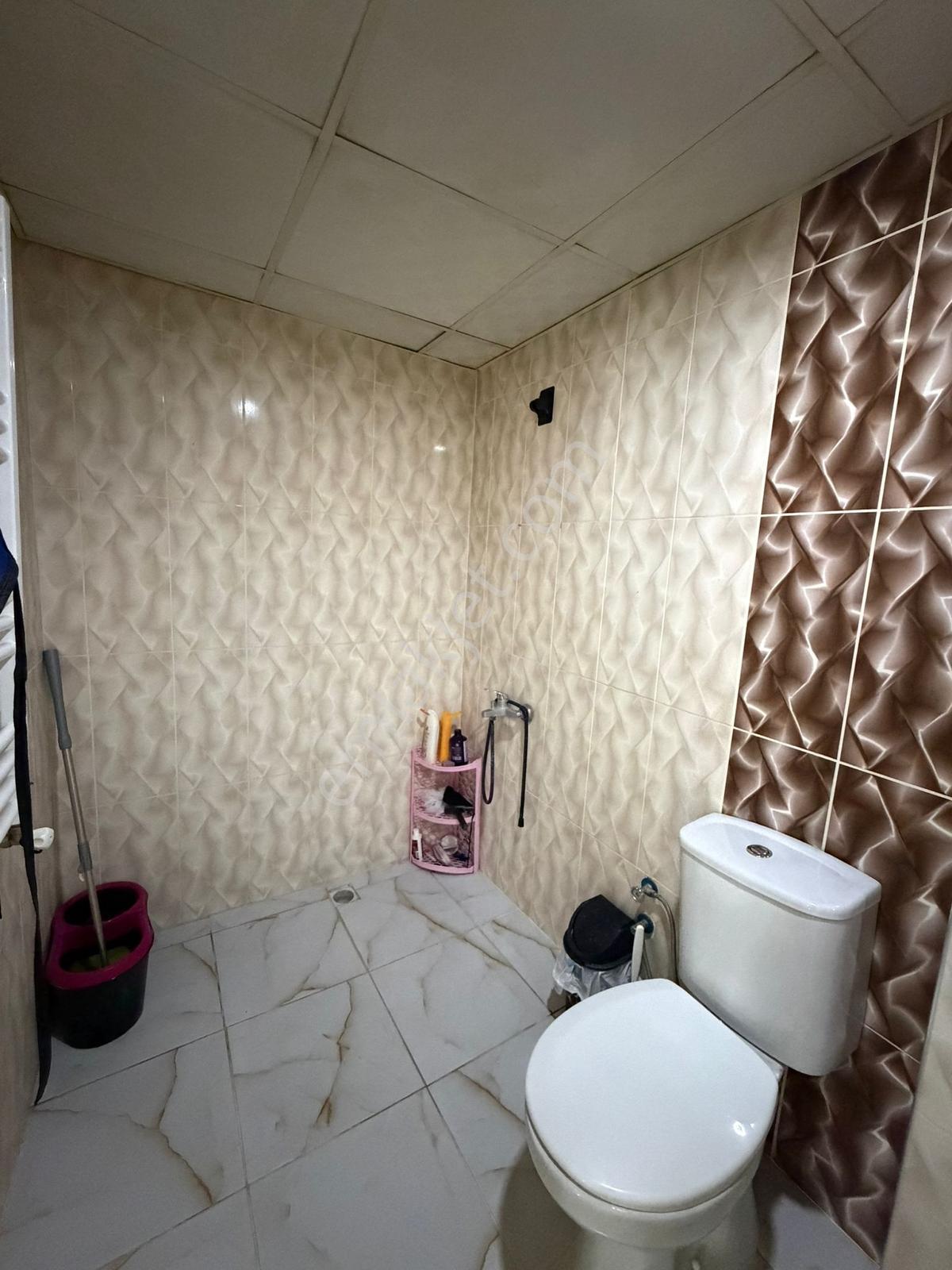 Meydan Muhtarlığı Karşısı Satılık Çift Kiracılı 2 Adet 1+1 - Görsel 4