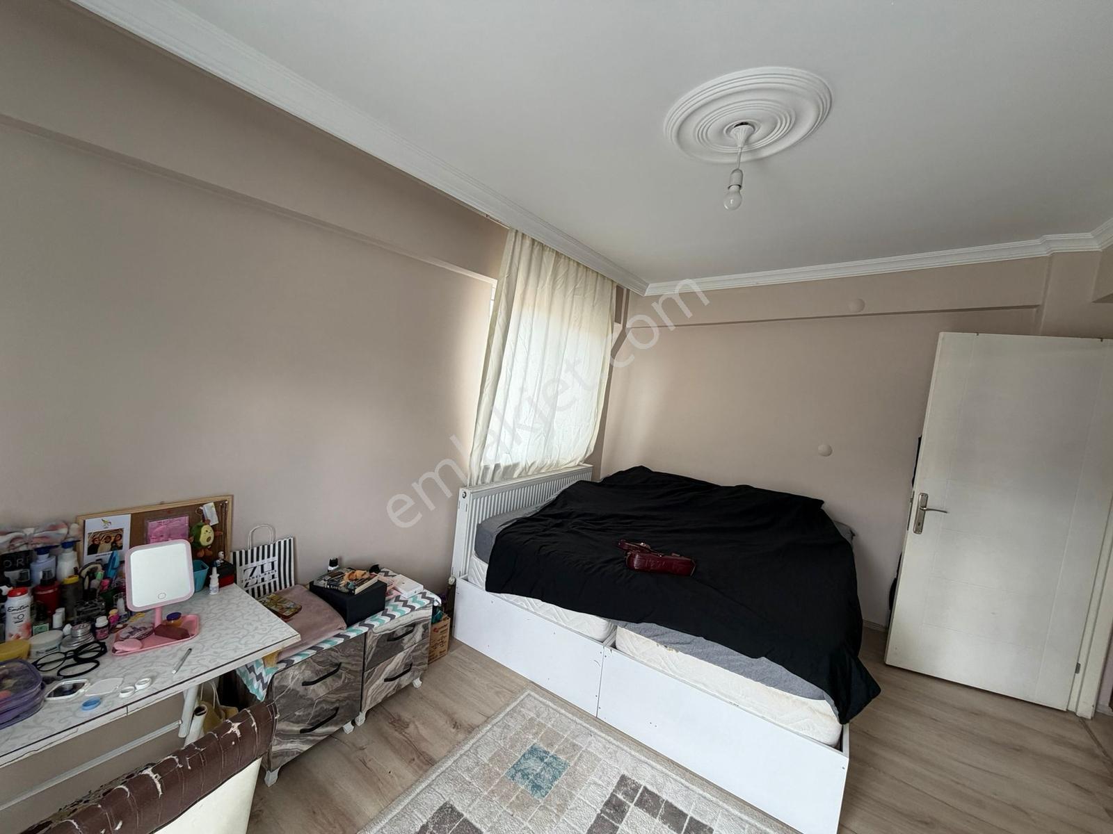 Meydan Muhtarlığı Karşısı Satılık Çift Kiracılı 2 Adet 1+1 - Görsel 17