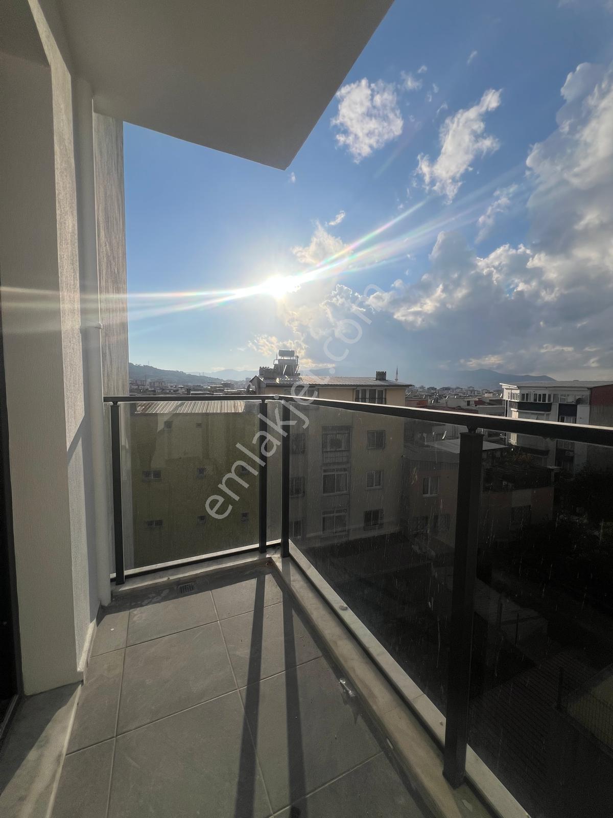1+1 Sıfır Üniversite Ve Hasanağa Bahçesine Yakın Otoparklı - Görsel 9