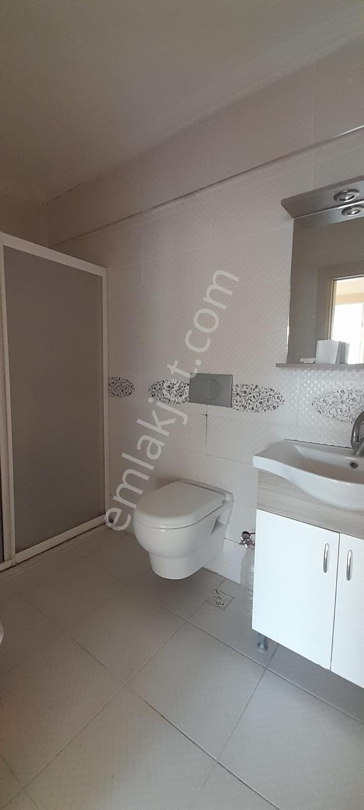 Karasu Kuzeyden Konumu Güzel 3+1 Mutfak Ayrı Kiralık Daire - Görsel 19