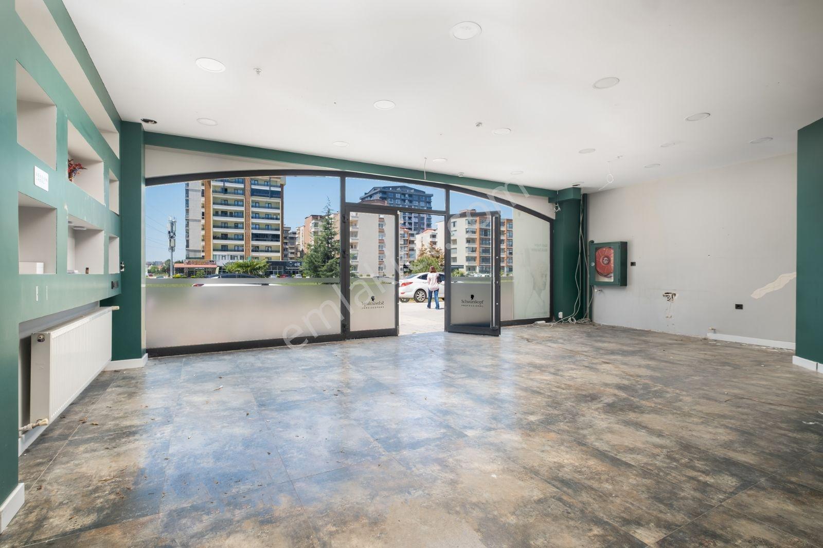 Remax Advantage'dan 23 Nısan'da 185m' Dükkan - Görsel 5