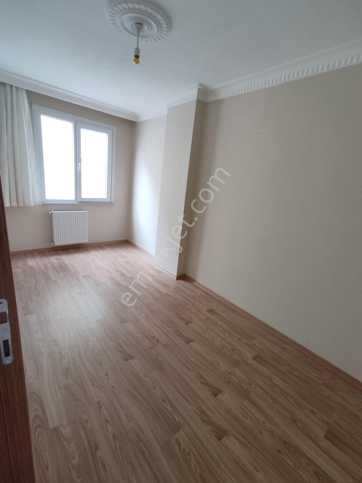 Ispartakule Cad. 2+1 Kap Mutfak Balkonlu Ara Kat Lüx 90m² Daire - Görsel 5