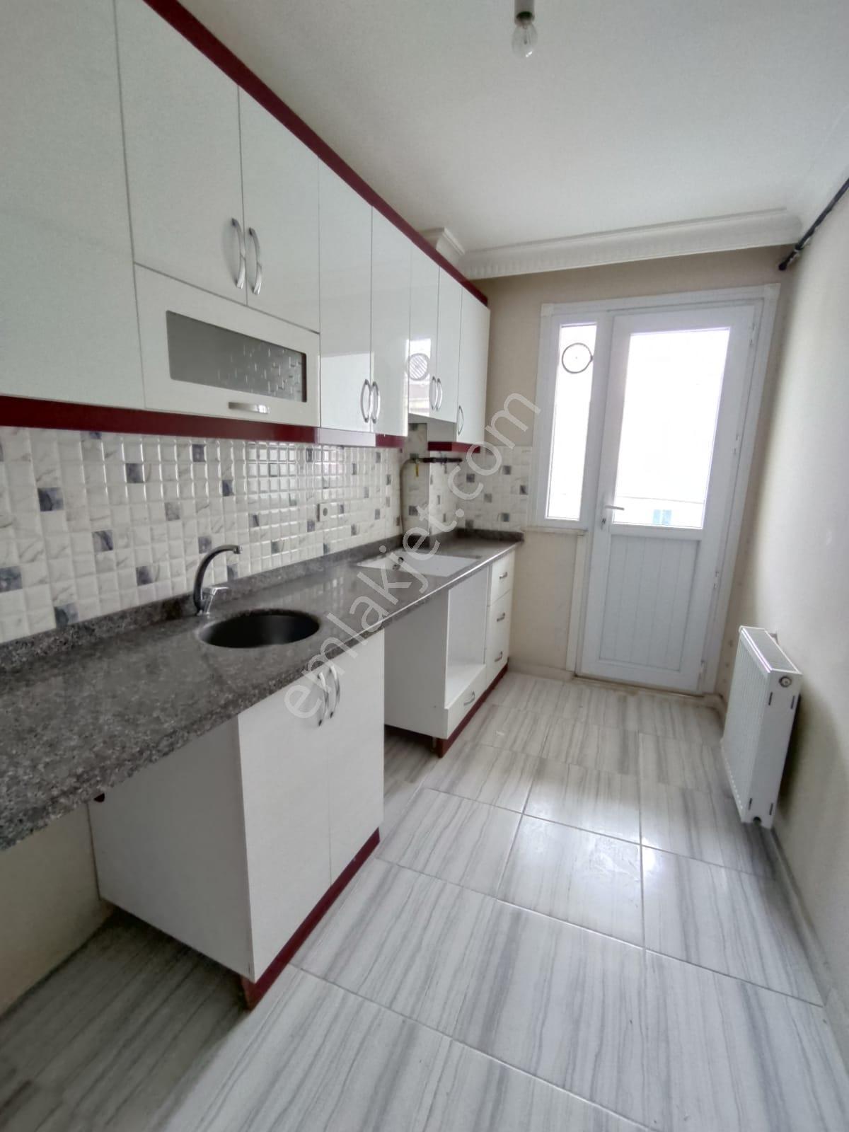 Ispartakule Cad. 2+1 Kap Mutfak Balkonlu Ara Kat Lüx 90m² Daire - Görsel 18