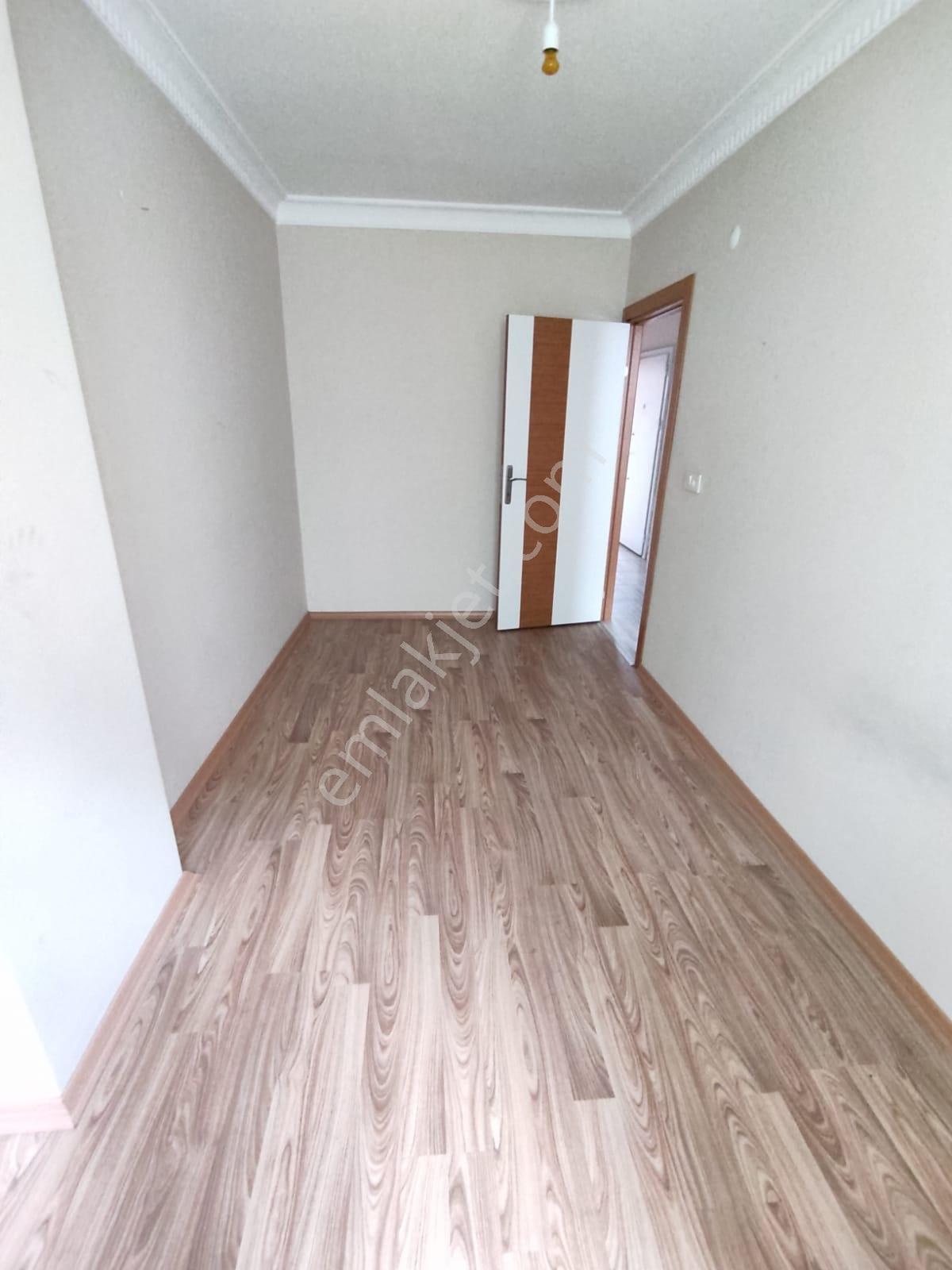 Ispartakule Cad. 2+1 Kap Mutfak Balkonlu Ara Kat Lüx 90m² Daire - Görsel 7