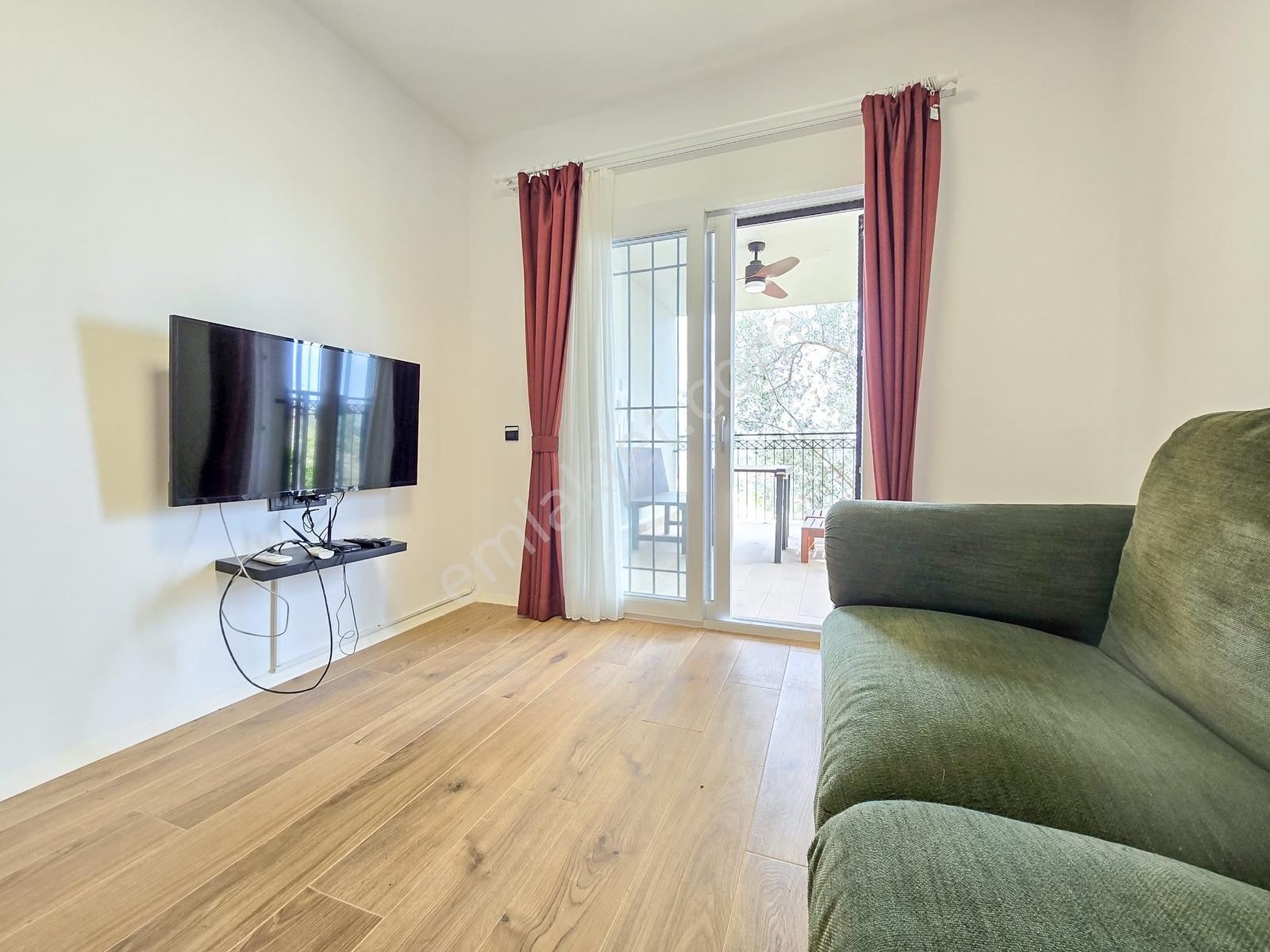 Bodrum Gürece'de Manzaralı, Ebeveyn Banyolu, Kiralık Daire - Görsel 12
