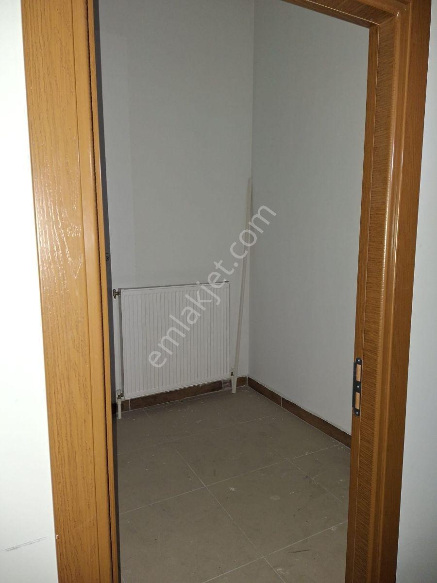 Yıldızevlerde Mükemmel Konumda Geniş Dükkan - Görsel 13