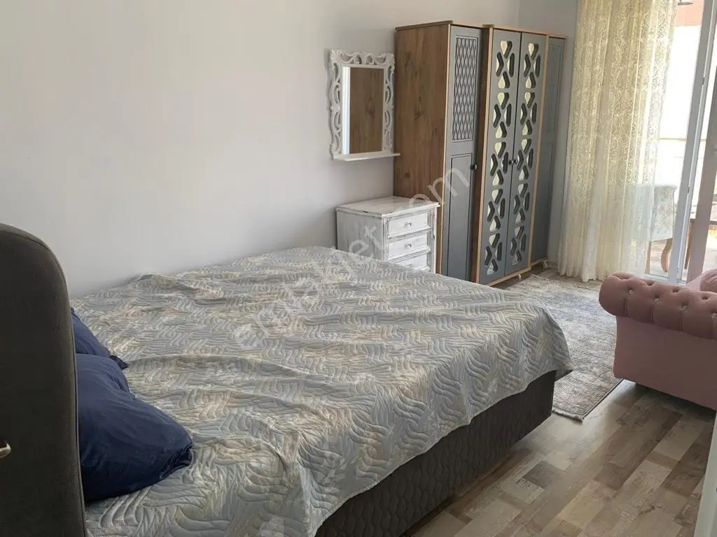 Ayvalık Sarımsaklı'da Site İçinde 3+1 Eşyalı 12 Ay Kiralık Villa - Görsel 4