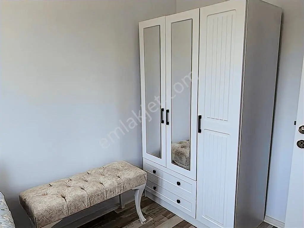 Ayvalık Sarımsaklı'da Site İçinde 3+1 Eşyalı 12 Ay Kiralık Villa - Görsel 5