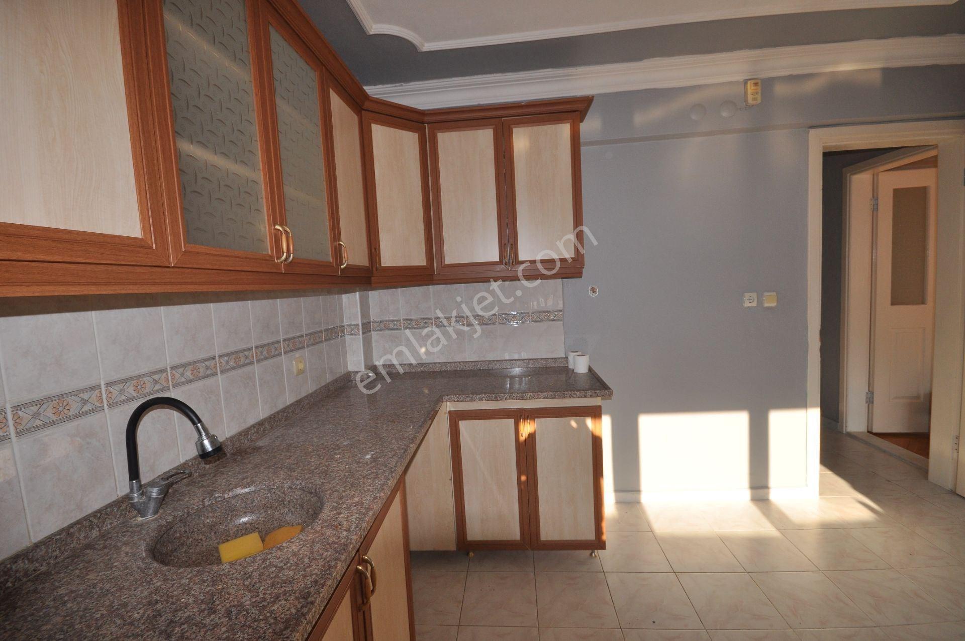 Söke Yenikent Mh. Karakaşlar Sitesinde Satılık 3+1 Daire - Görsel 2