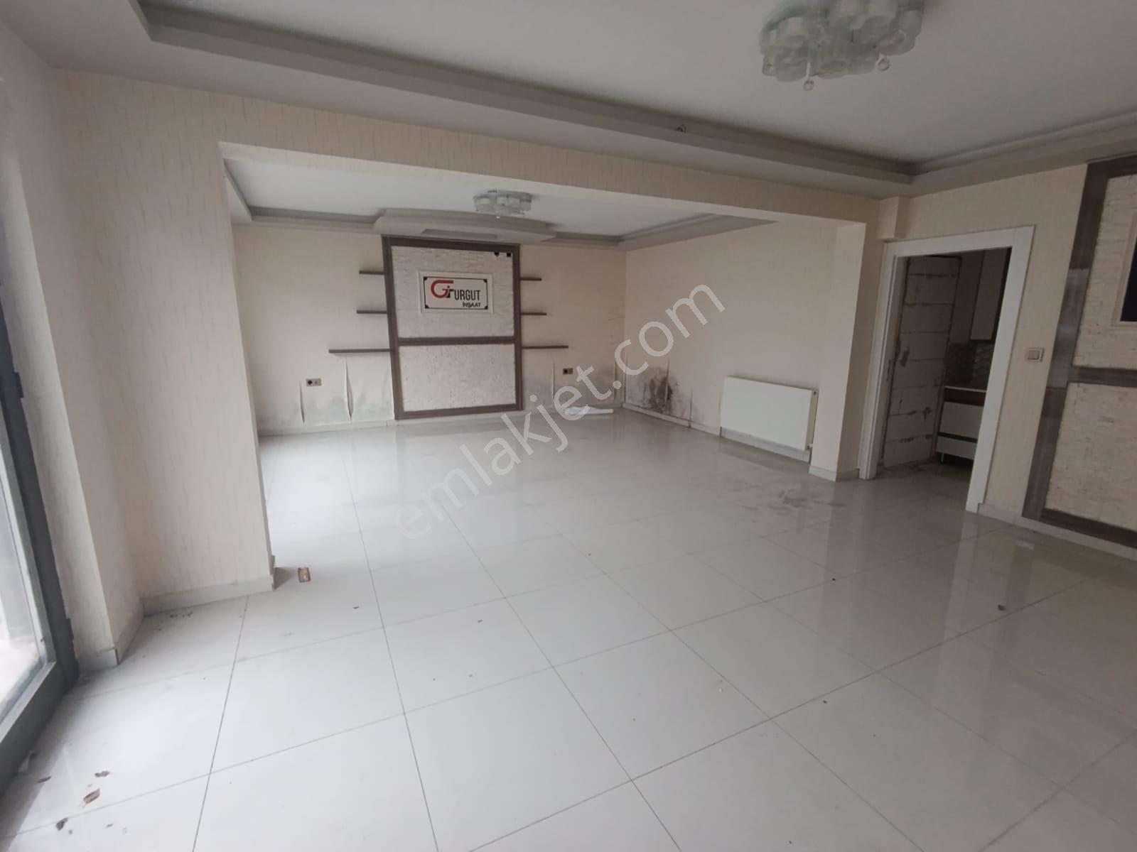 Ankara Keçiören Yayla Merkez Cadde Üstü Dükkan 80 M2