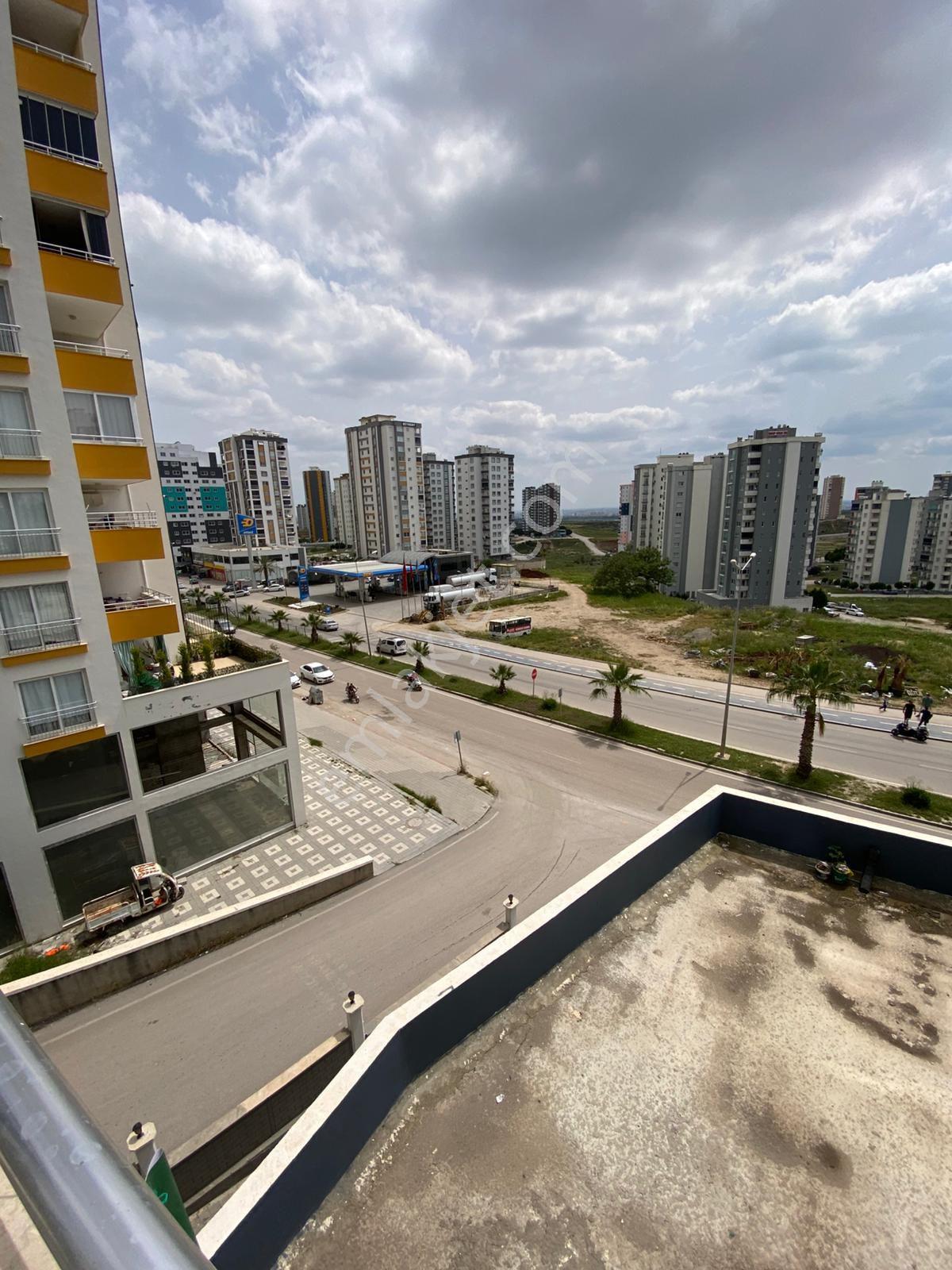 Stad Karşısı Cadde Üstü - Görsel 20