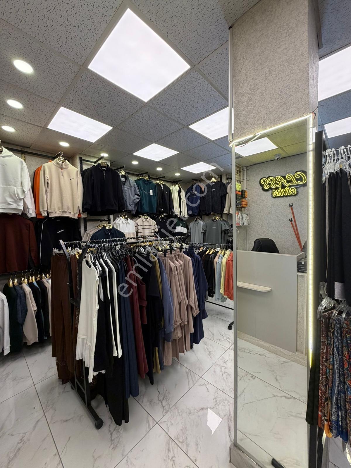 Menderes Caddesinde Devren Kiralık Hazır Giyim Mağazası Fırsatı! - Görsel 14