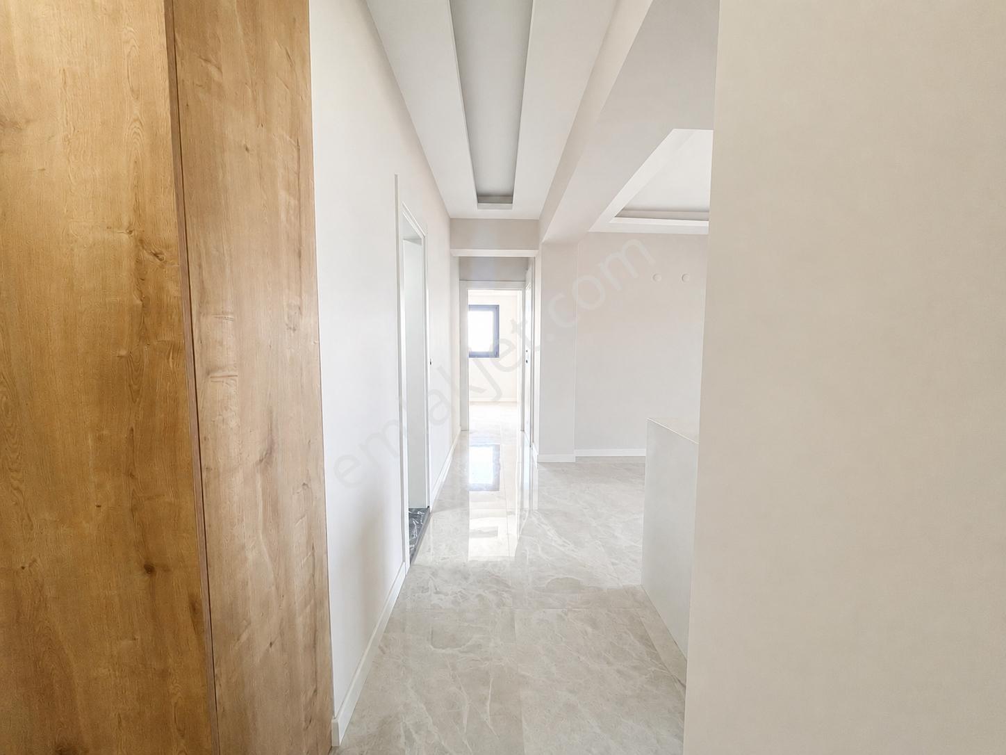 Ataşehirde Havuzlu,güvenlikli Sitede Özel Tasarım 2+1 Daire - Görsel 8