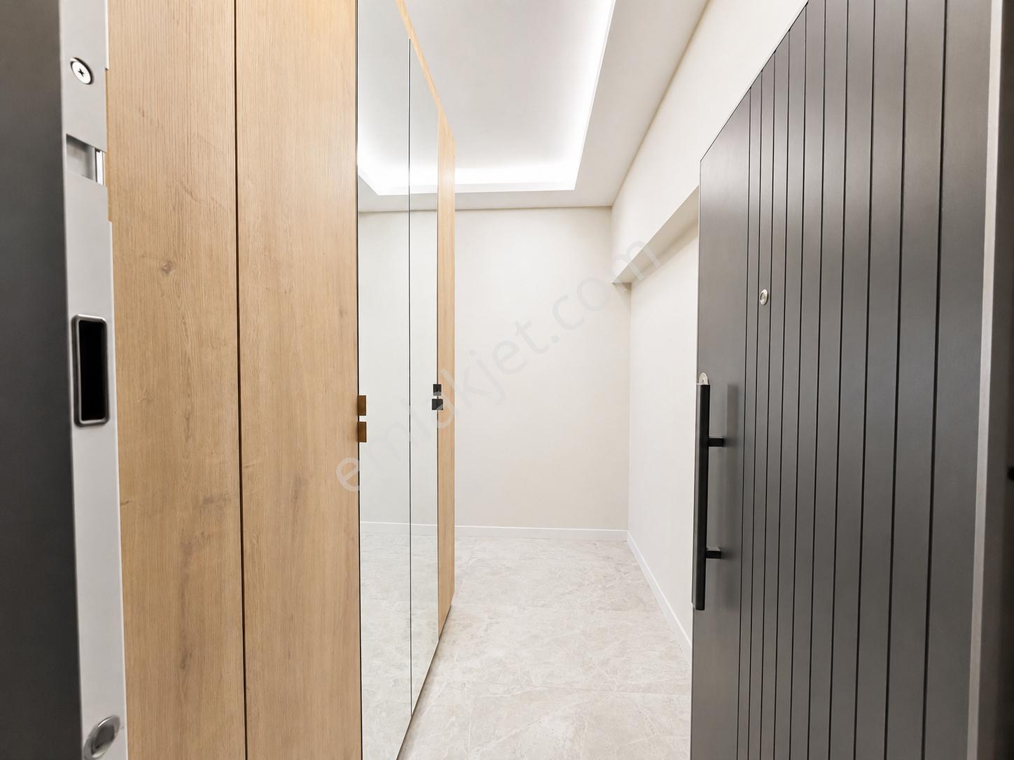 Ataşehirde Havuzlu,güvenlikli Sitede Özel Tasarım 2+1 Daire - Görsel 5
