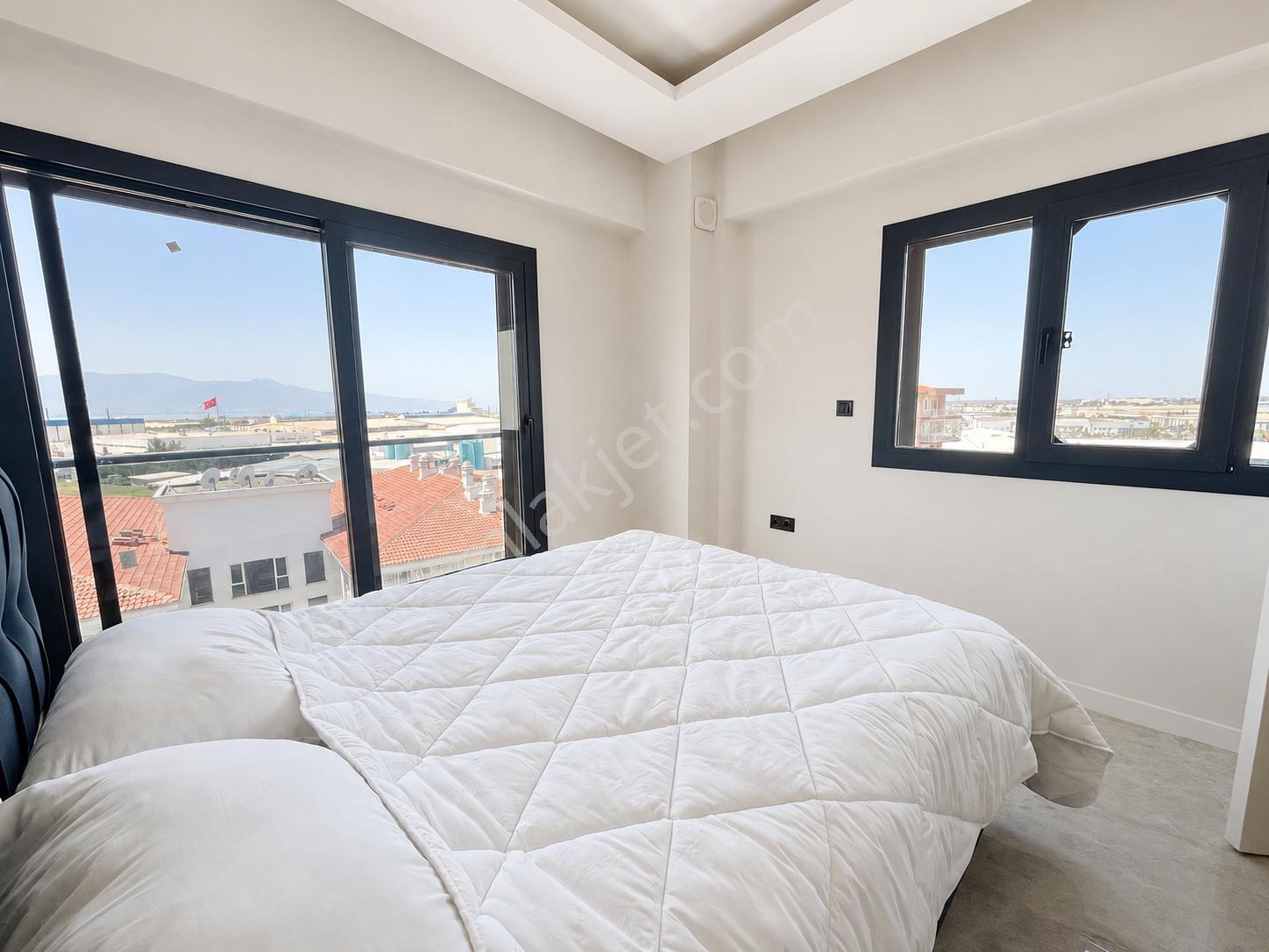 Ataşehirde Havuzlu,güvenlikli Sitede Özel Tasarım 2+1 Daire - Görsel 25