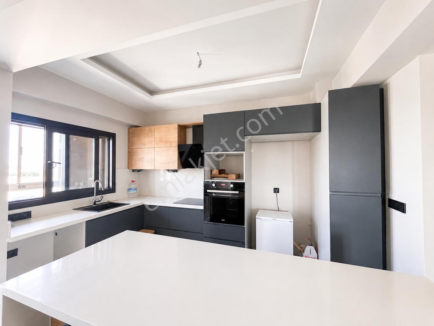 Ataşehirde Havuzlu,güvenlikli Sitede Özel Tasarım 2+1 Daire - Görsel 22