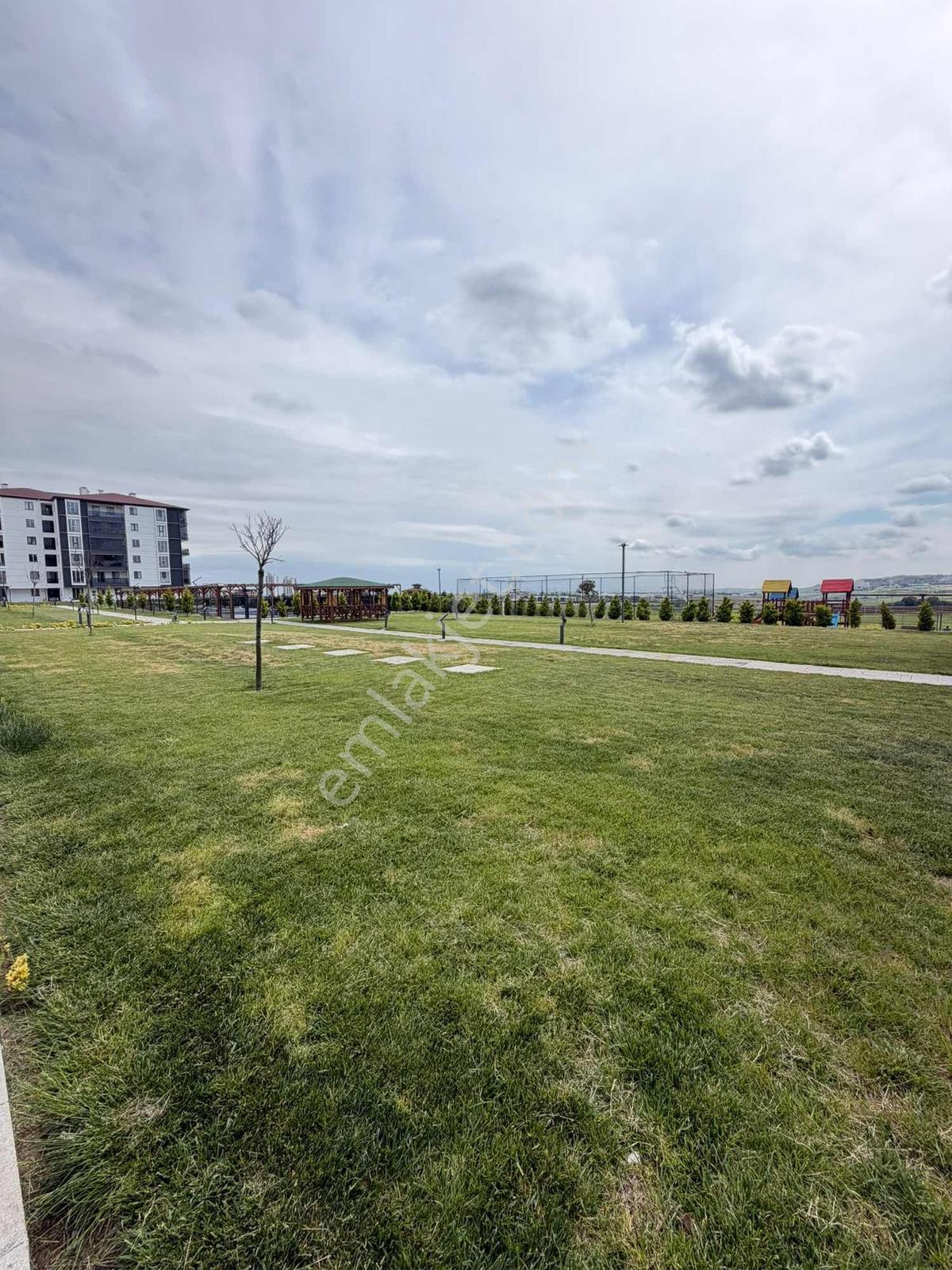 Mehmetoğlu Gayrimenkul'den Kiralık 2+1 Daire Laçin Garden - Görsel 16