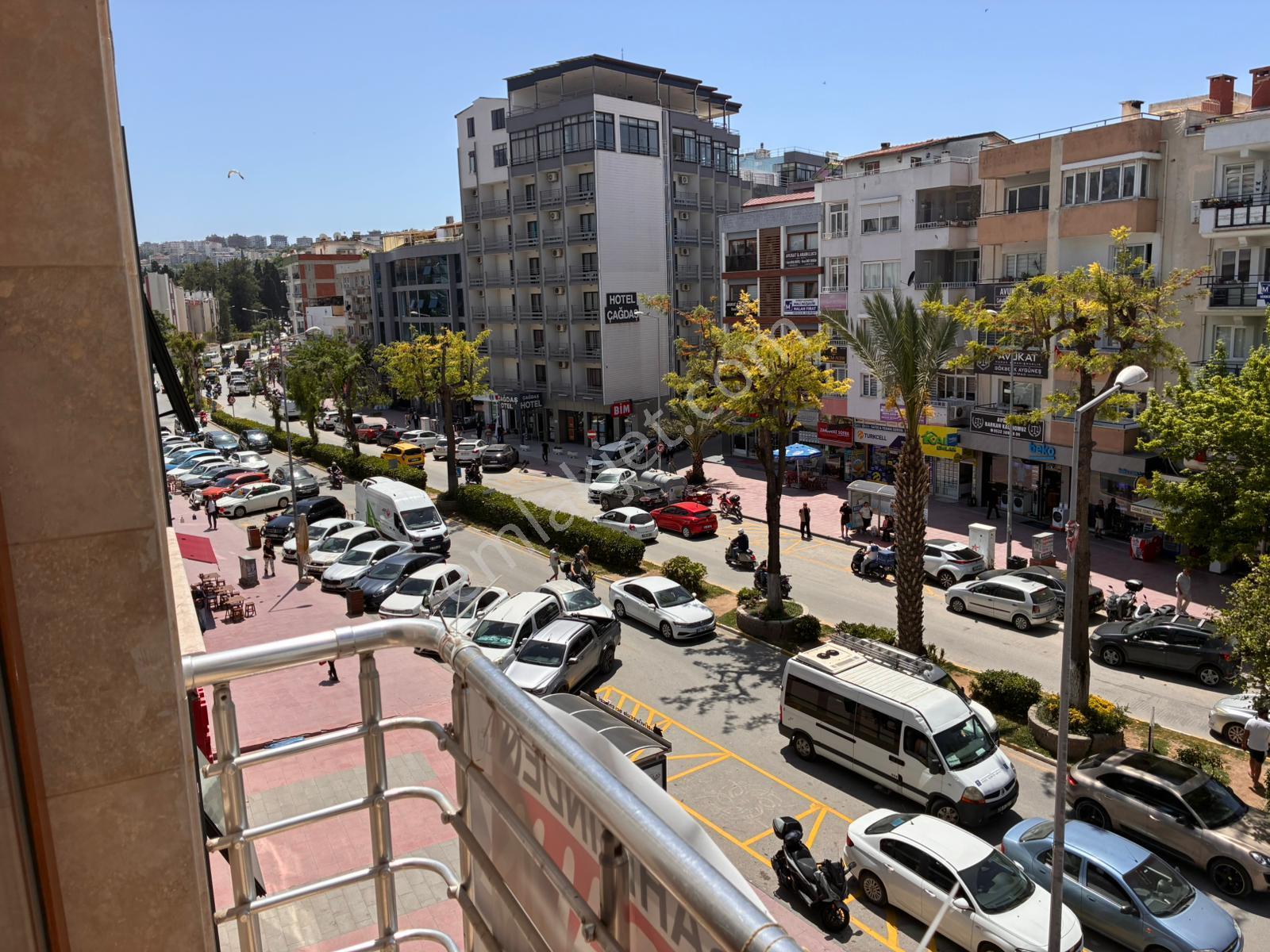 Kuşadası Merkez Çarşıda Kiralık Büro / İşyeri - Görsel 15