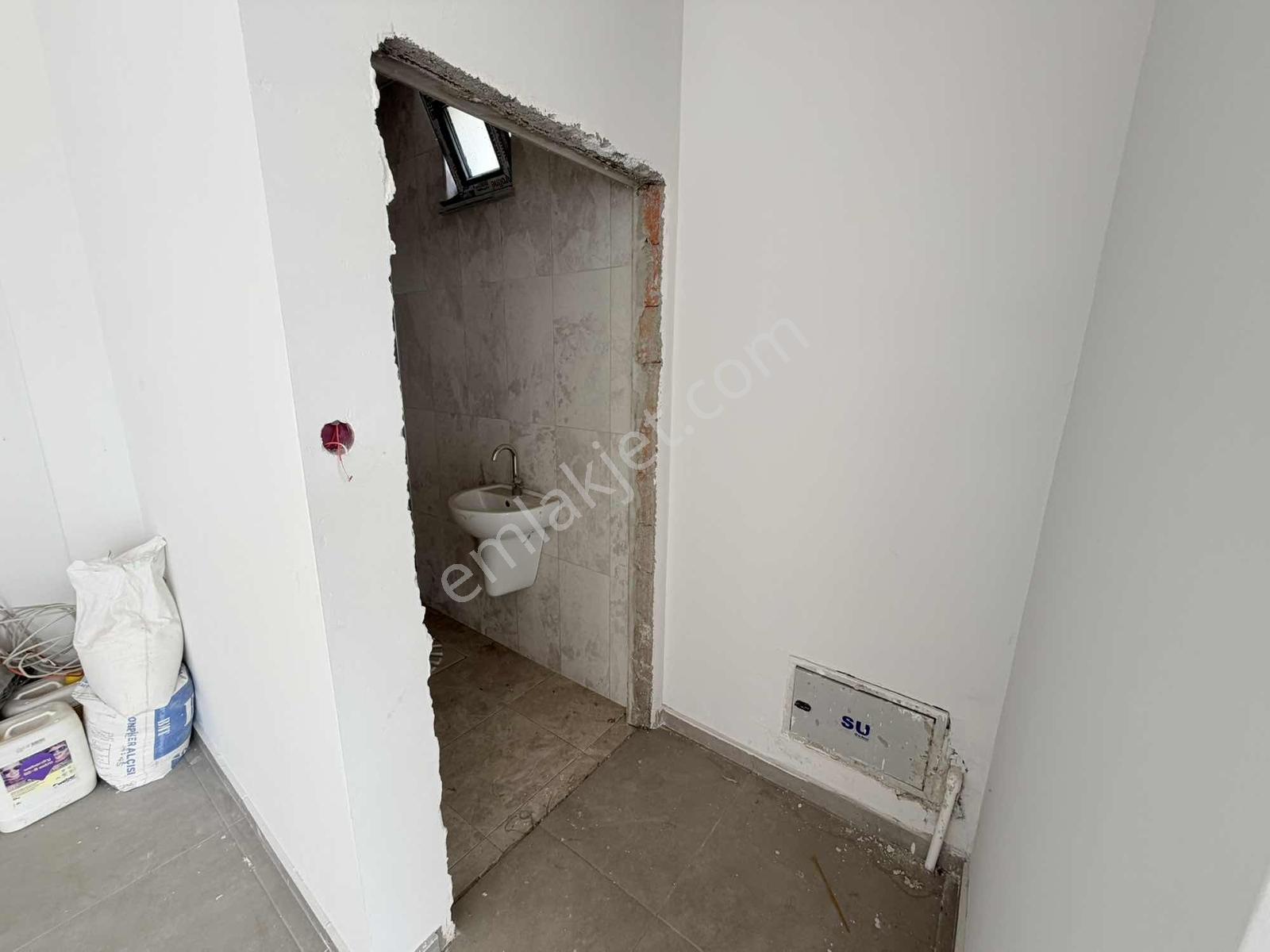 Sivas Ozan Emlak'tan Gültepe'de Satılık 75 M² Köşe Dükkan - Görsel 7