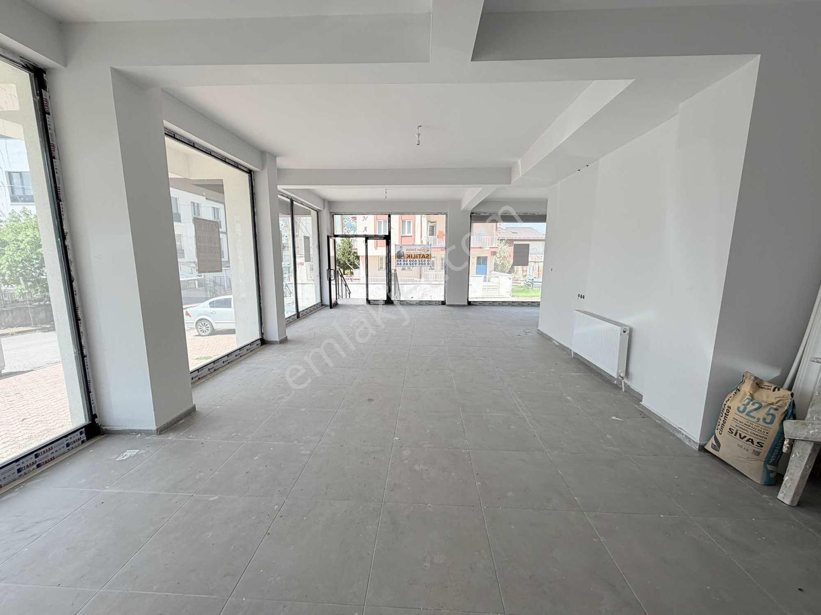Sivas Ozan Emlak'tan Gültepe'de Satılık 75 M² Köşe Dükkan - Görsel 9