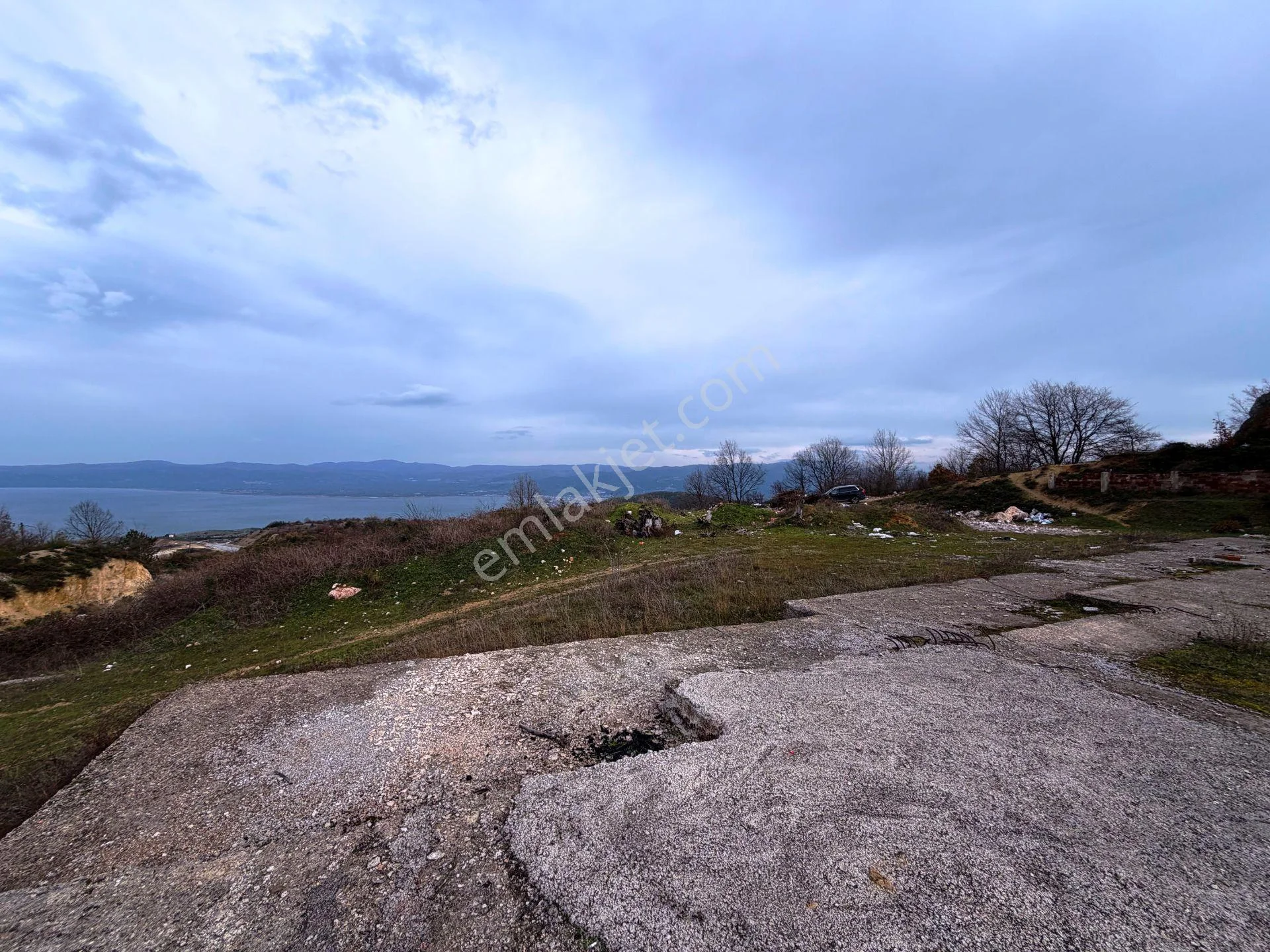 İznik-yenişehir Yoluna Paralel 9368m2 Göl Manzaralı Satılık Arsa
