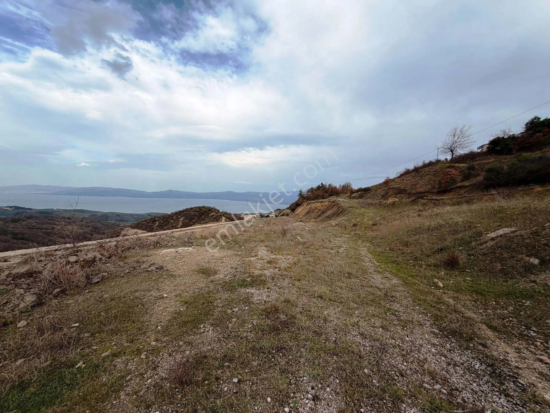 İznik-yenişehir Yoluna Paralel 9368m2 Göl Manzaralı Satılık Arsa - Görsel 3