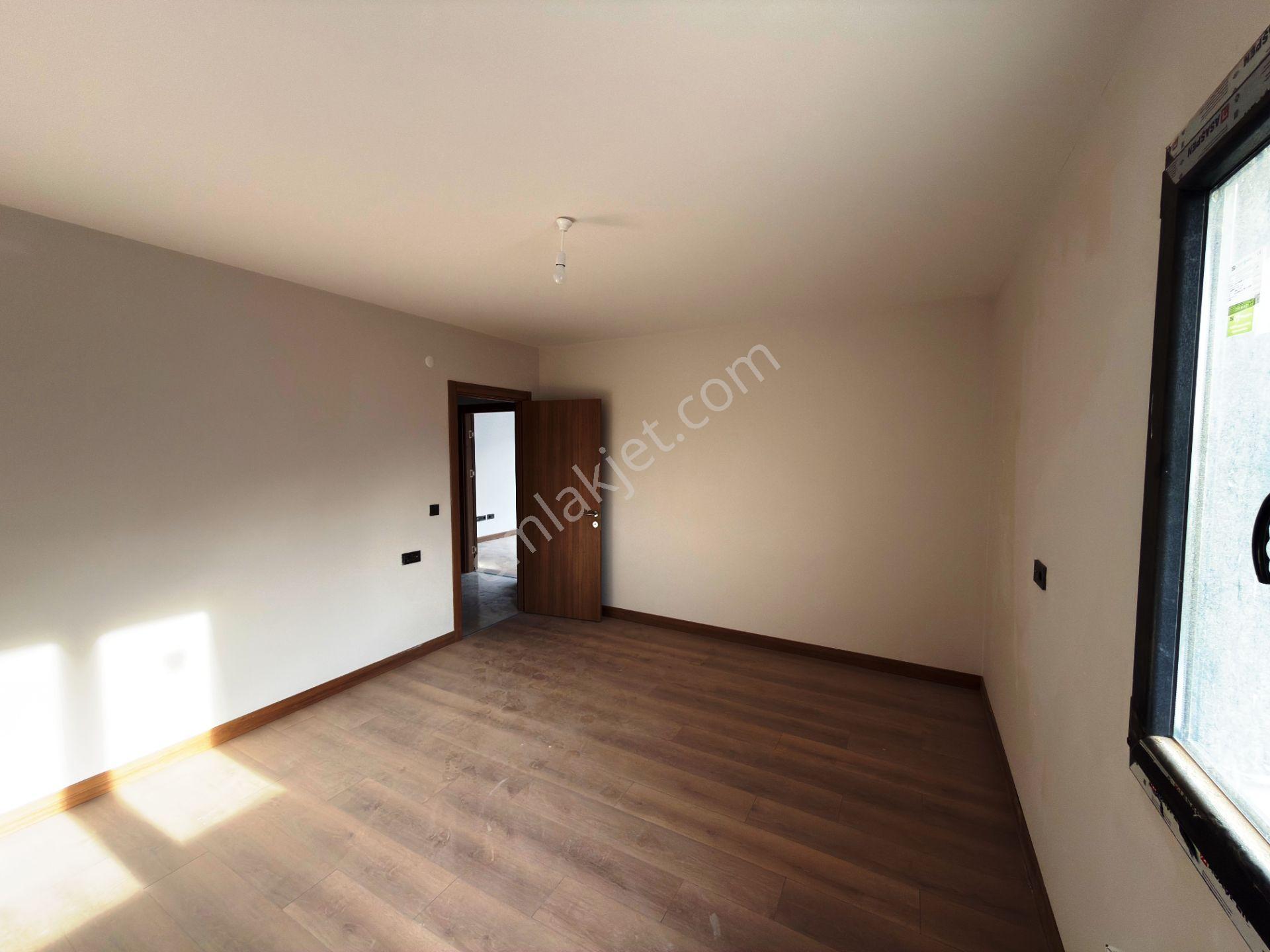 Boğaz'a Yakın Konumda '0' Site İçinde Teraslı 6.kat Kiralık 3+1 - Görsel 10