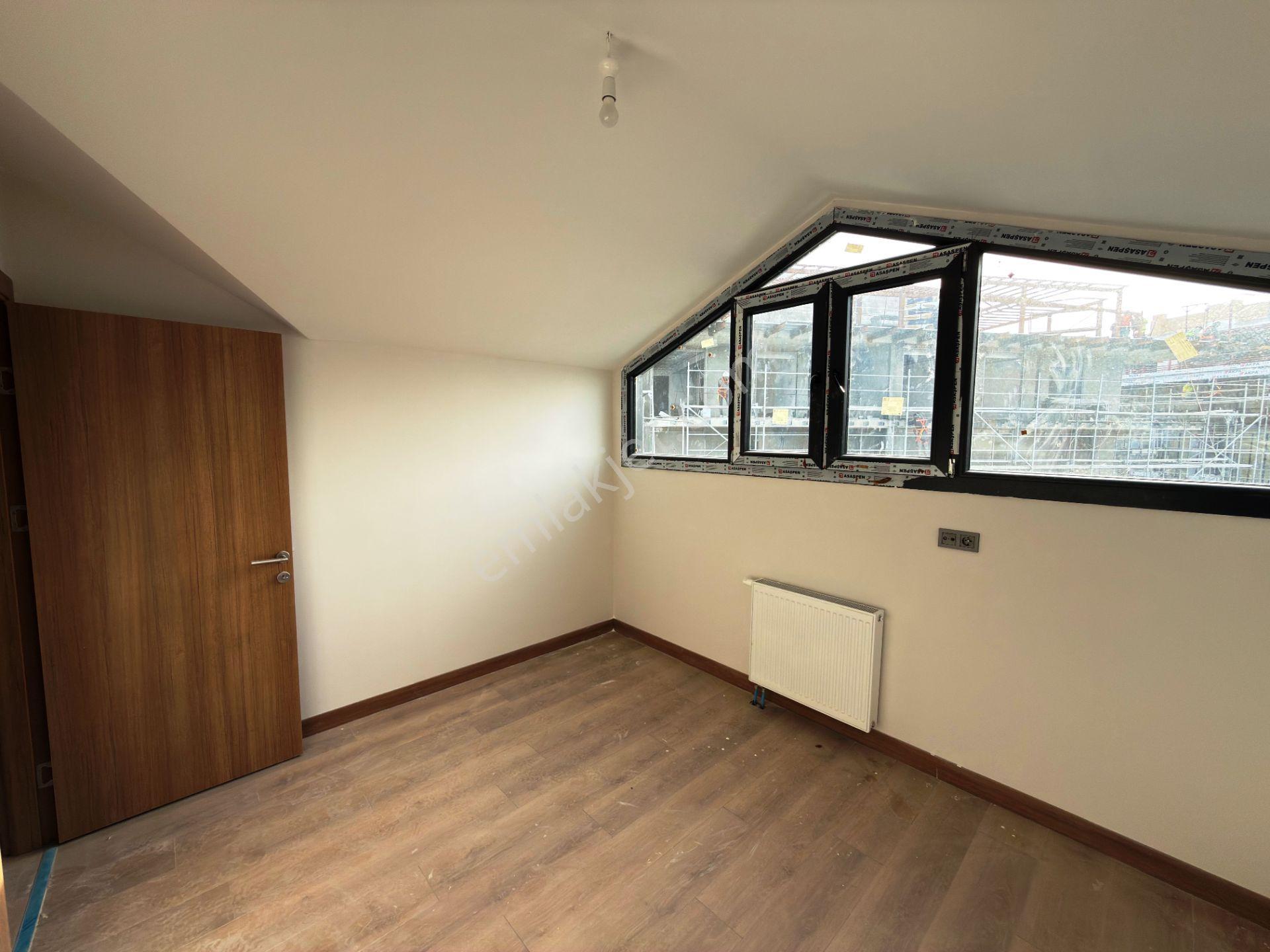 Boğaz'a Yakın Konumda '0' Site İçinde Teraslı 6.kat Kiralık 3+1 - Görsel 15