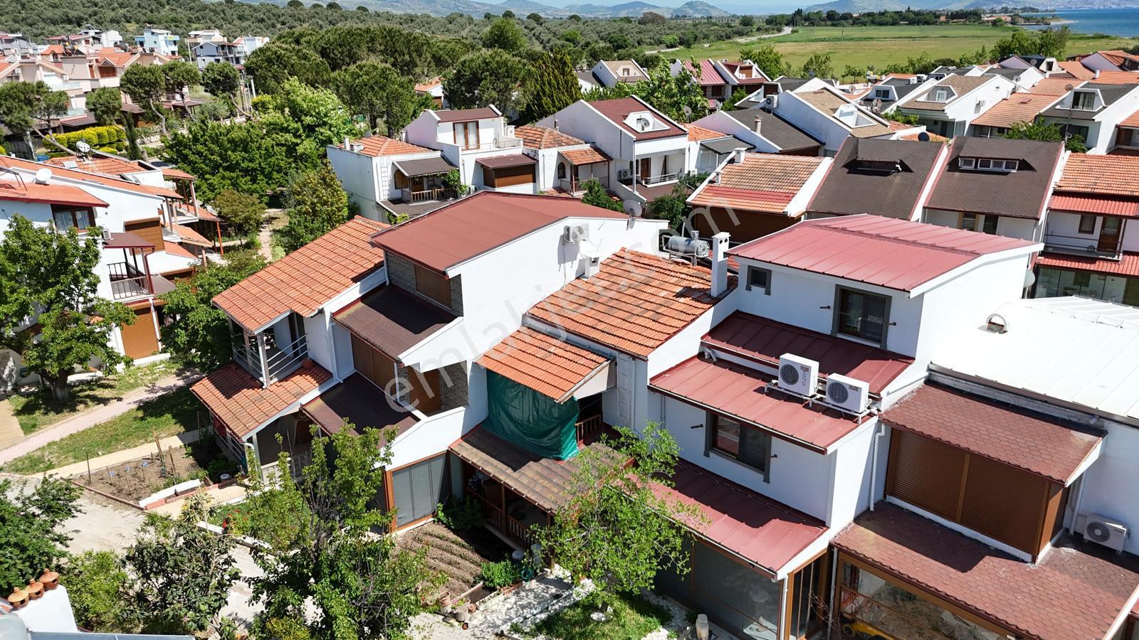 İzmir Dikili Salihleraltı Deniz Manzaralı 2+1 Satılık Villa - Görsel 23