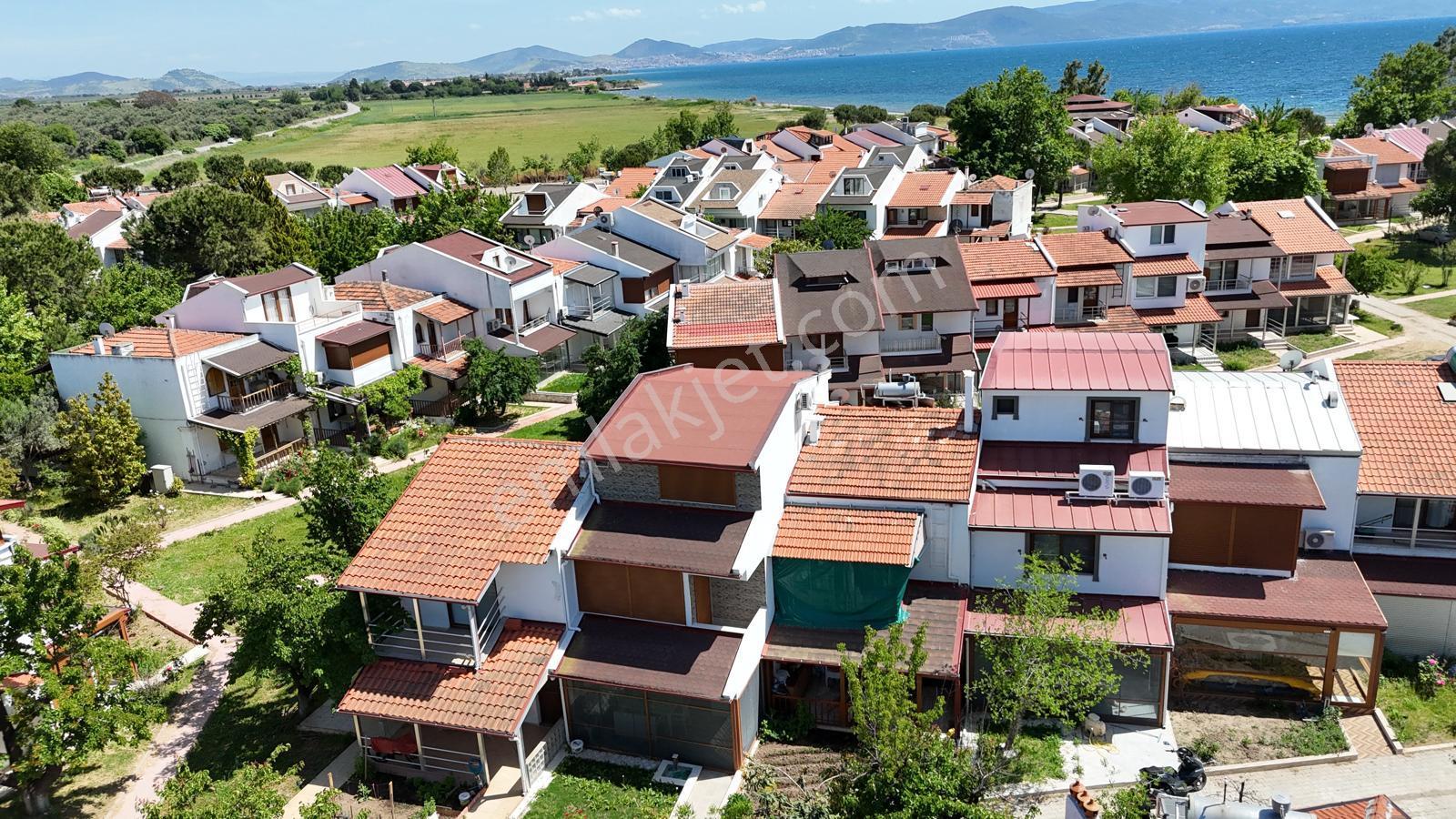 İzmir Dikili Salihleraltı Deniz Manzaralı 2+1 Satılık Villa - Görsel 8
