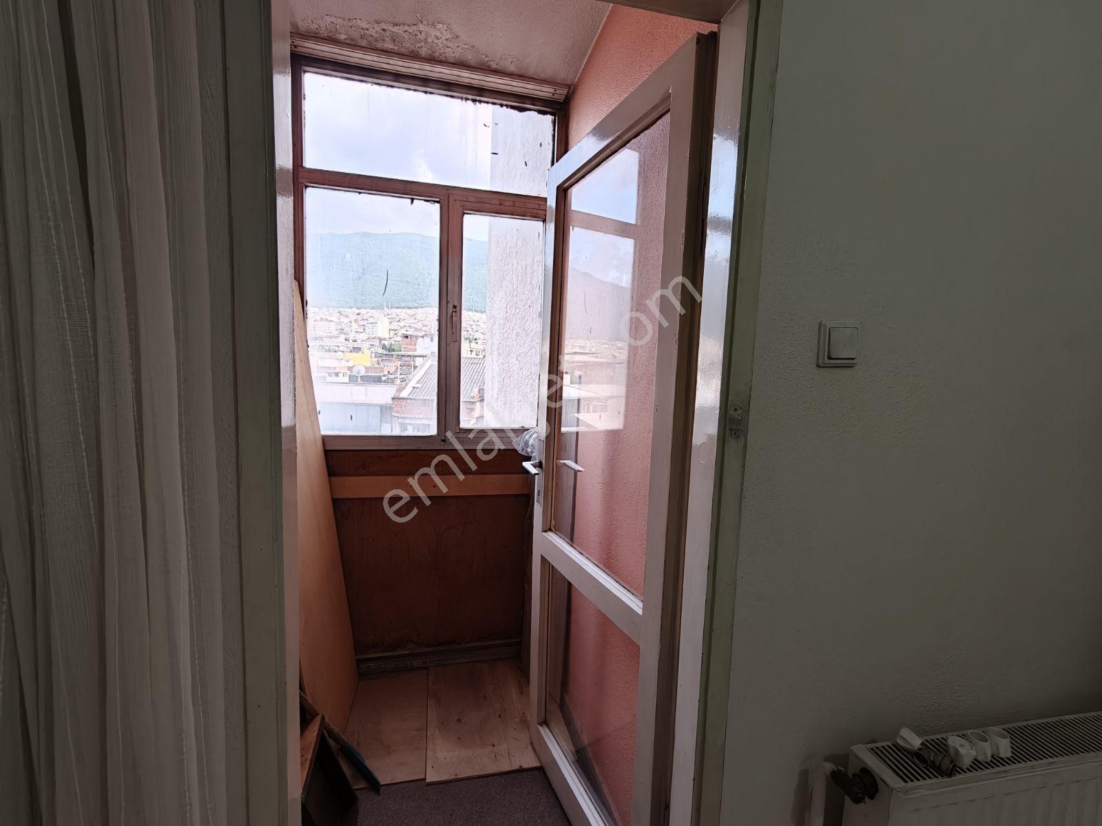 Ankara Caddesi Davutdede Metro İstasyonu Yanı Kiralık 3+1 Daire - Görsel 19