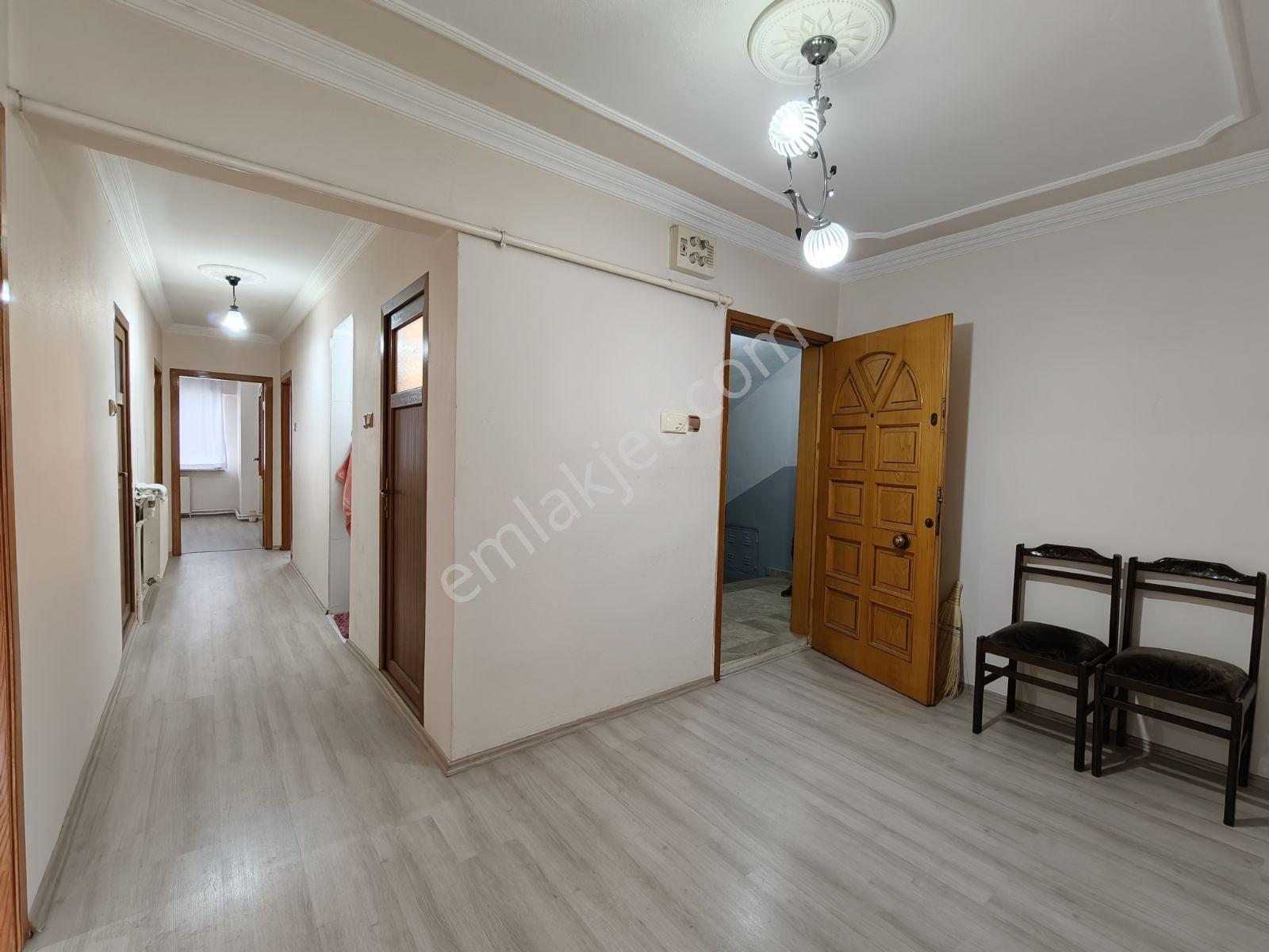 Ankara Caddesi Davutdede Metro İstasyonu Yanı Kiralık 3+1 Daire - Görsel 25