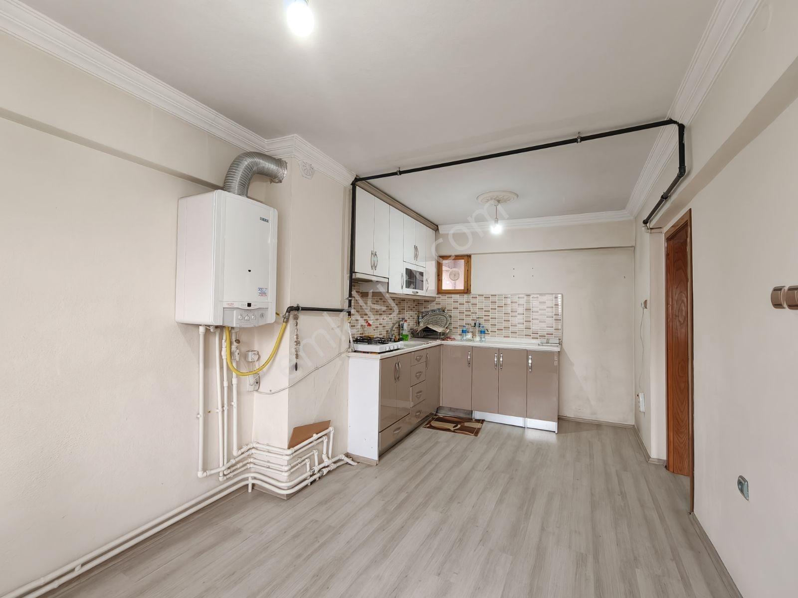 Ankara Caddesi Davutdede Metro İstasyonu Yanı Kiralık 3+1 Daire - Görsel 28