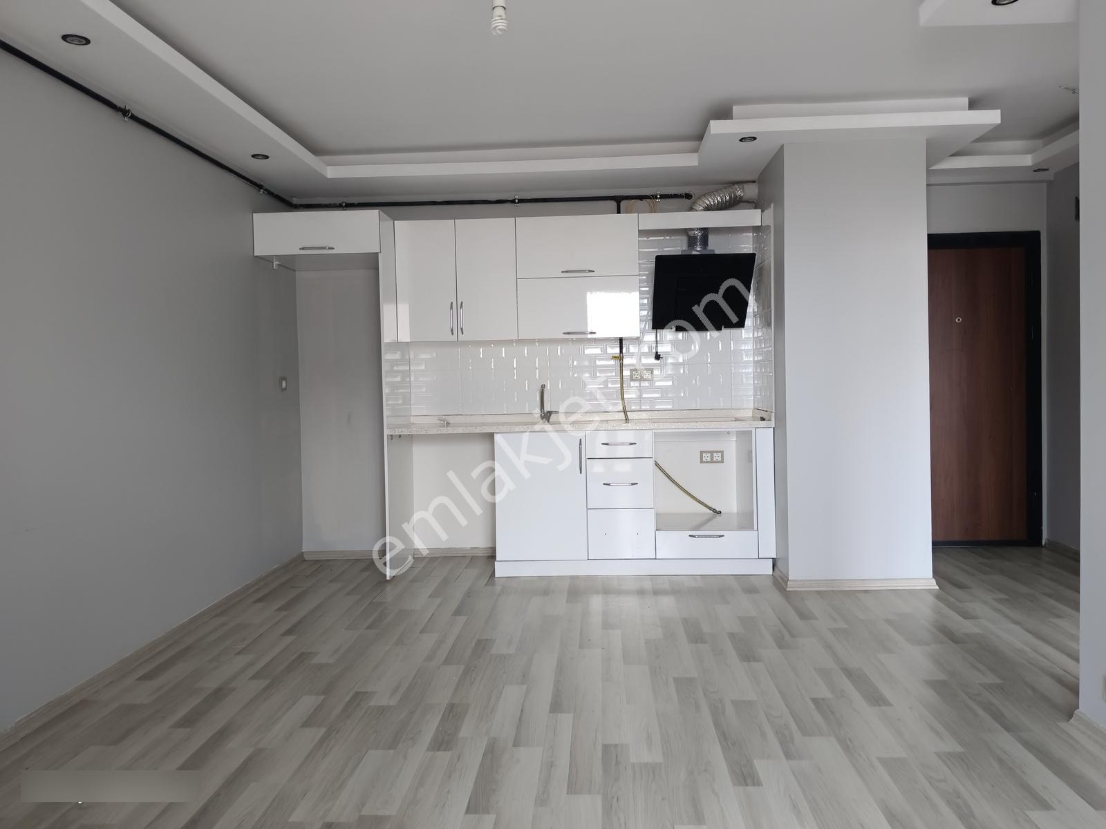 Truva/ahmet'den Yenimahallede Deniz Manzaralı Kiralık 1+1 Daire - Görsel 5