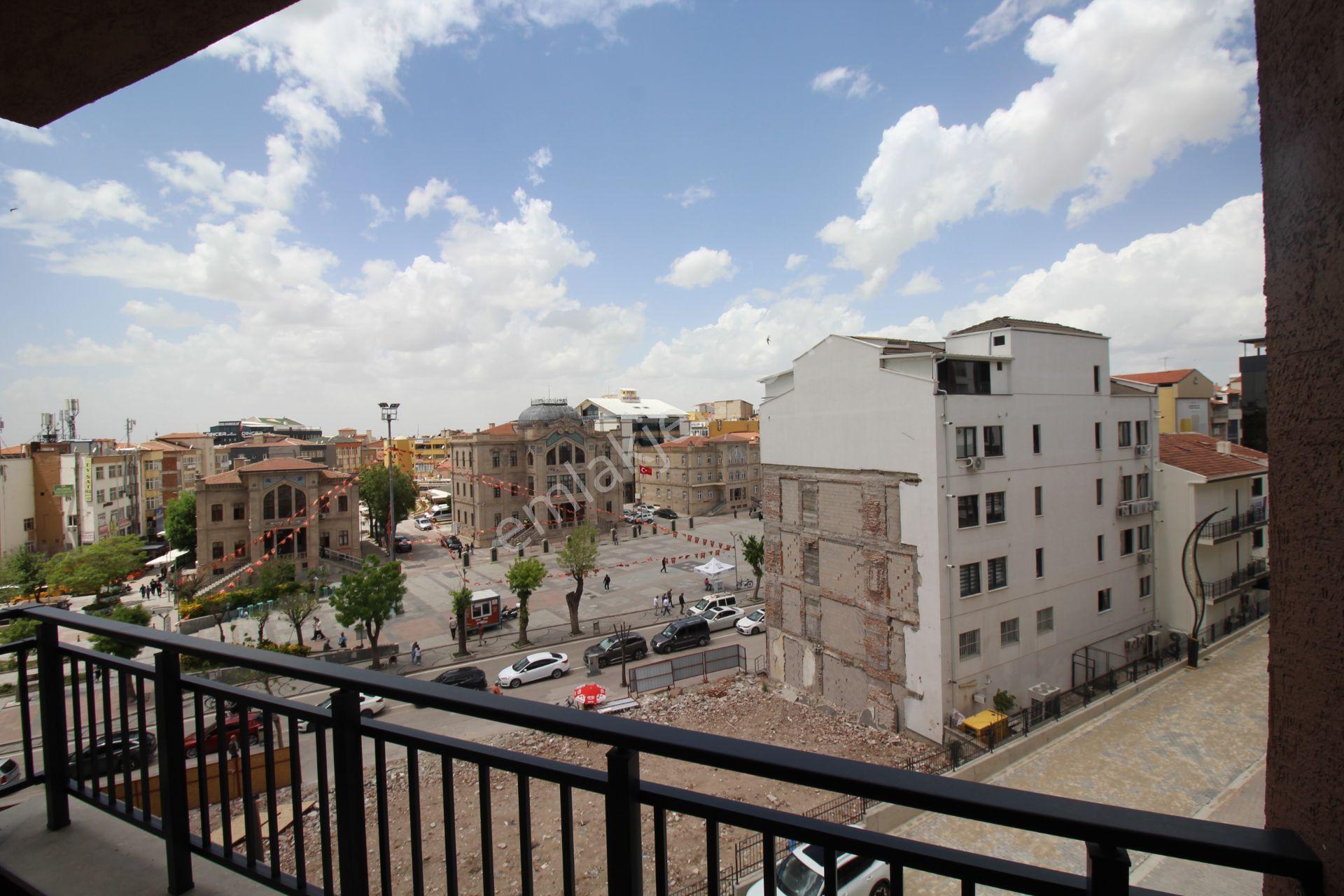 Aksaray Hamidiye Mahallede Şehrin Yeni Gözdesinde Kiralık 3+1 - Görsel 11