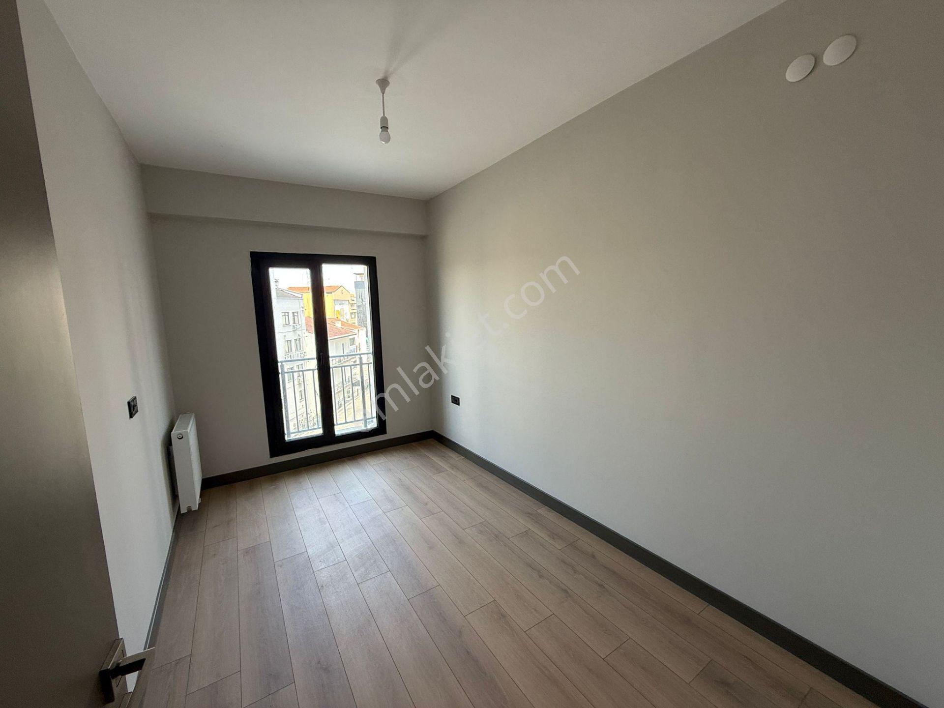 Aksaray Hamidiye Mahallede Şehrin Yeni Gözdesinde Kiralık 3+1 - Görsel 14