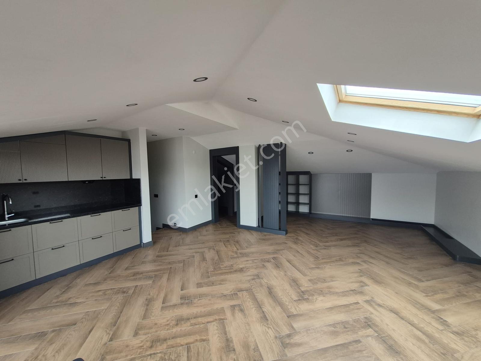 Ordu Akyazı Mah De Denize Yakın Mesafede Satılık Villa - Görsel 24