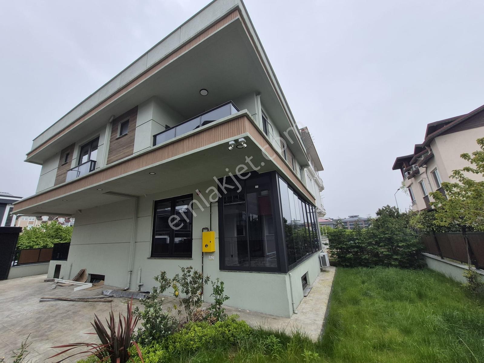 Ordu Akyazı Mah De Denize Yakın Mesafede Satılık Villa