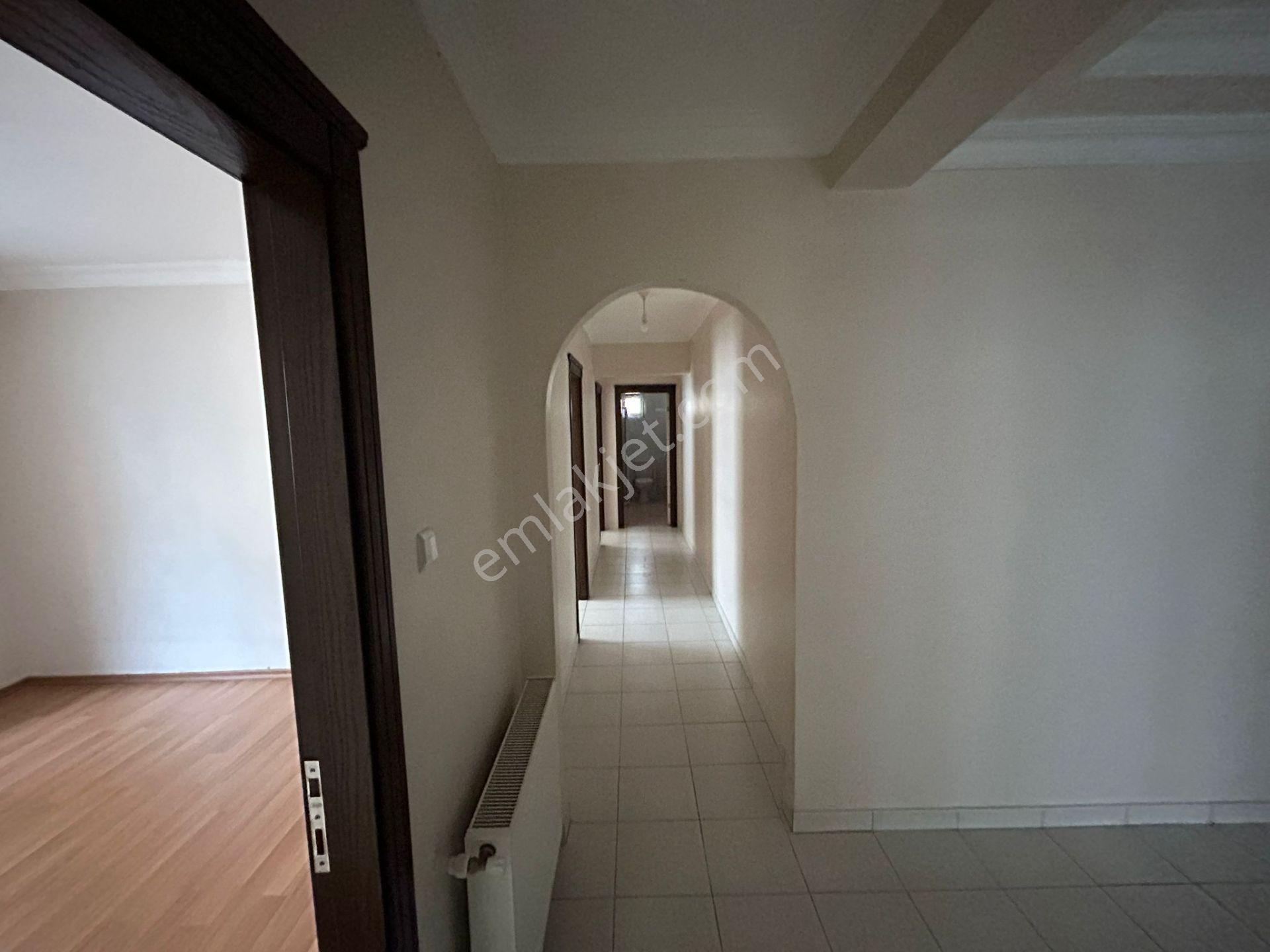 Turyap'tan Osmangazi Mah Aşık Paşa Caddesi Yakını Asansörlü 3+1 Kiralık Daire - Görsel 34
