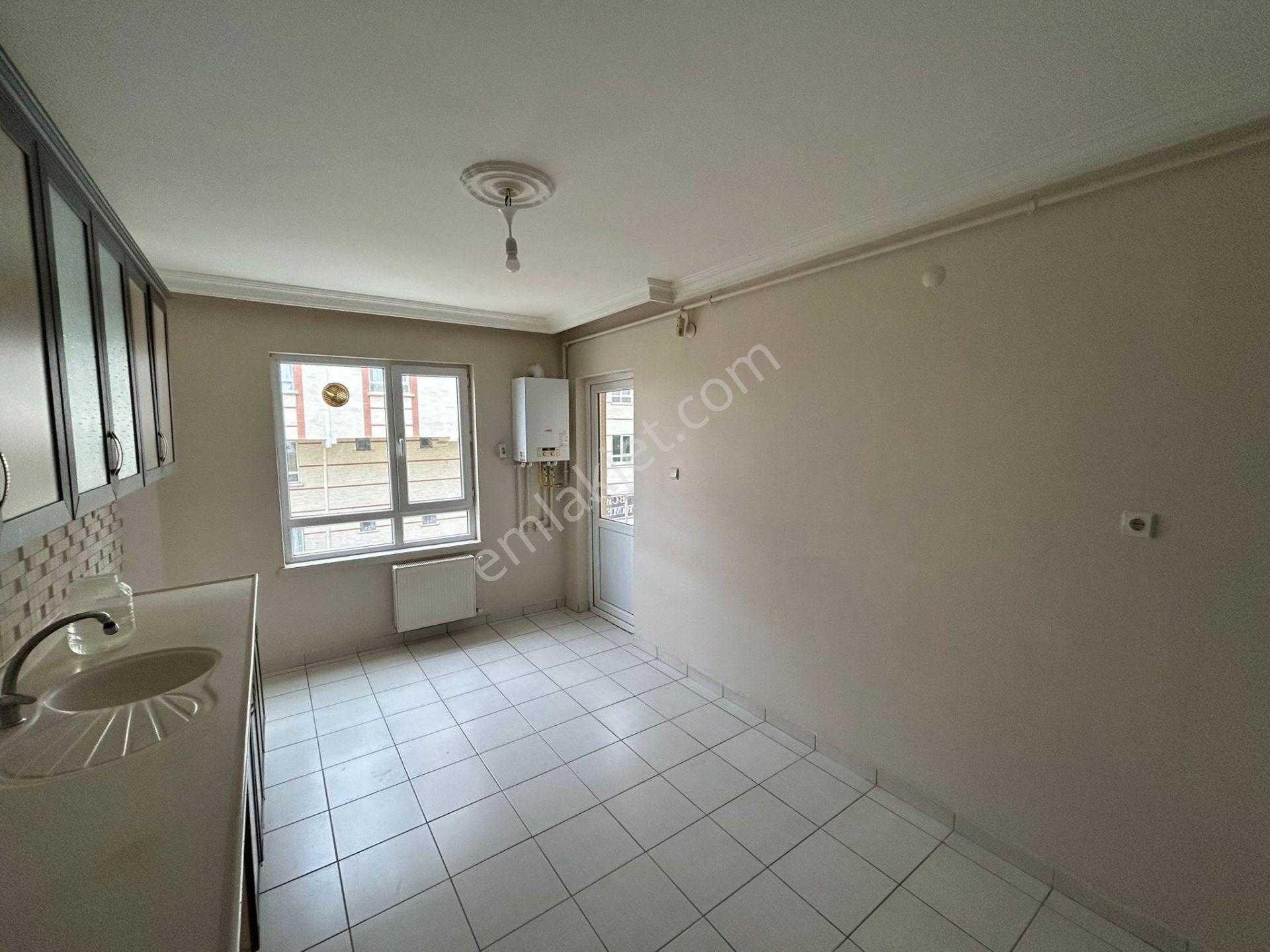 Turyap'tan Osmangazi Mah Aşık Paşa Caddesi Yakını Asansörlü 3+1 Kiralık Daire - Görsel 10