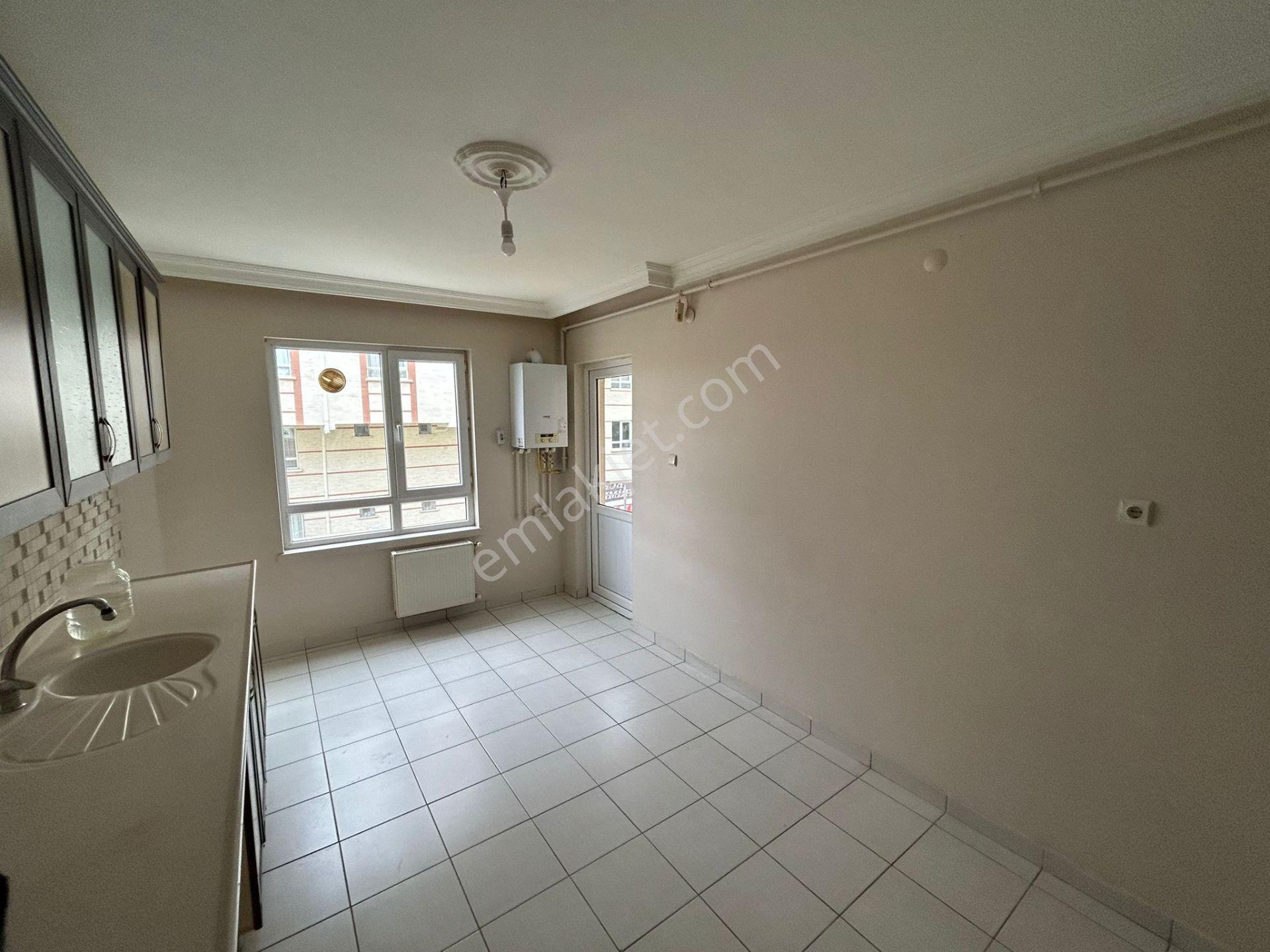 Turyap'tan Osmangazi Mah Aşık Paşa Caddesi Yakını Asansörlü 3+1 Kiralık Daire - Görsel 7