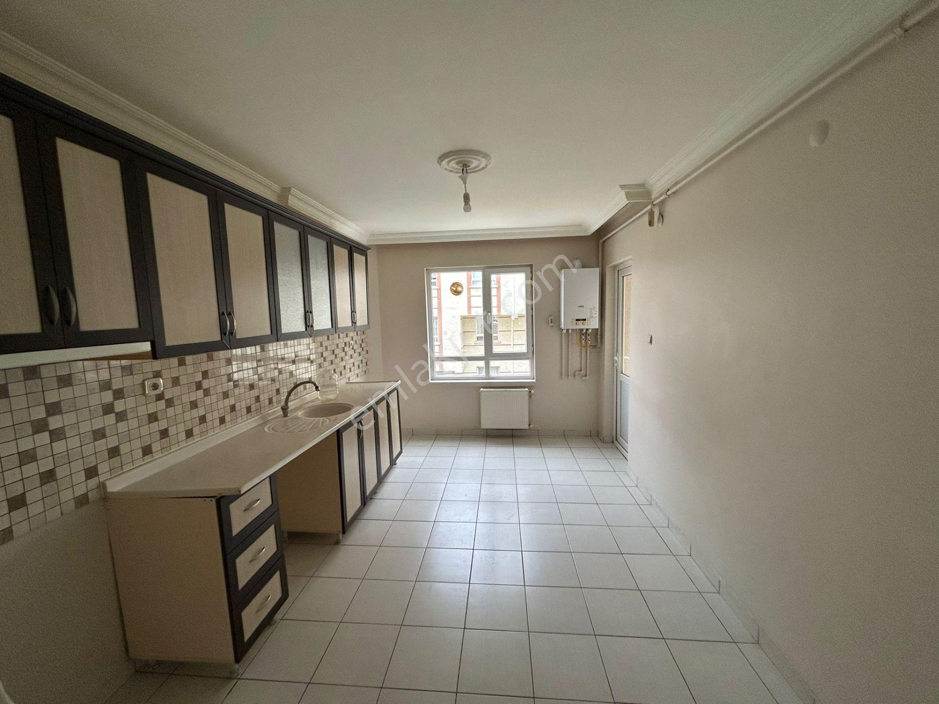 Turyap'tan Osmangazi Mah Aşık Paşa Caddesi Yakını Asansörlü 3+1 Kiralık Daire - Görsel 3