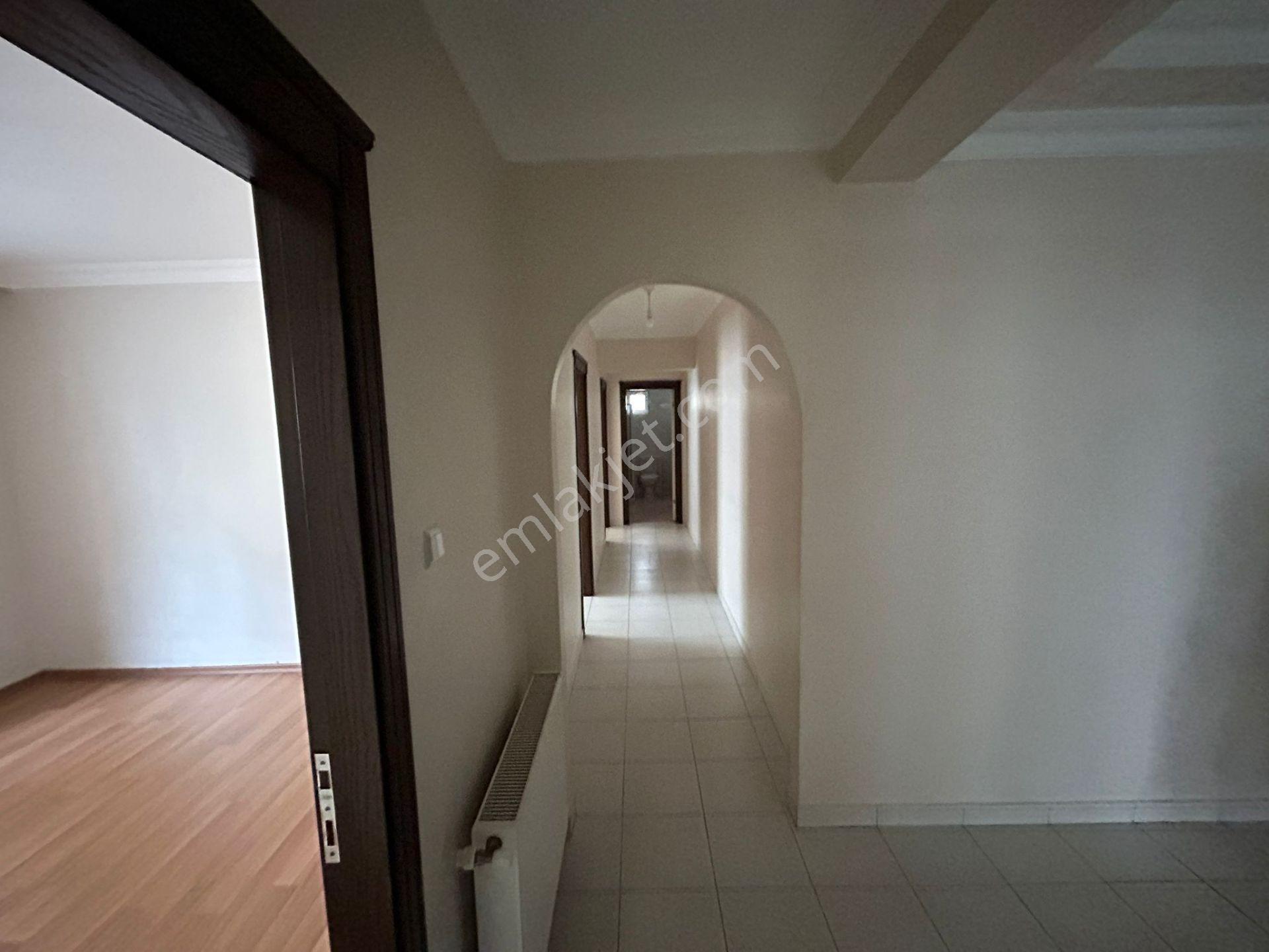 Turyap'tan Osmangazi Mah Aşık Paşa Caddesi Yakını Asansörlü 3+1 Kiralık Daire - Görsel 33