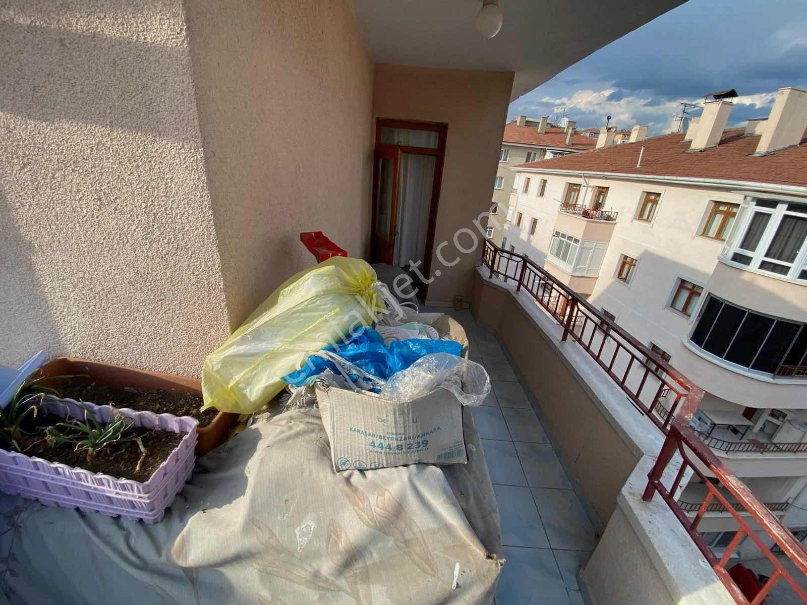 Andiçen Mahallesin'de Salon Bağımsız 3+1 Fırsat Satılık Daire - Görsel 26