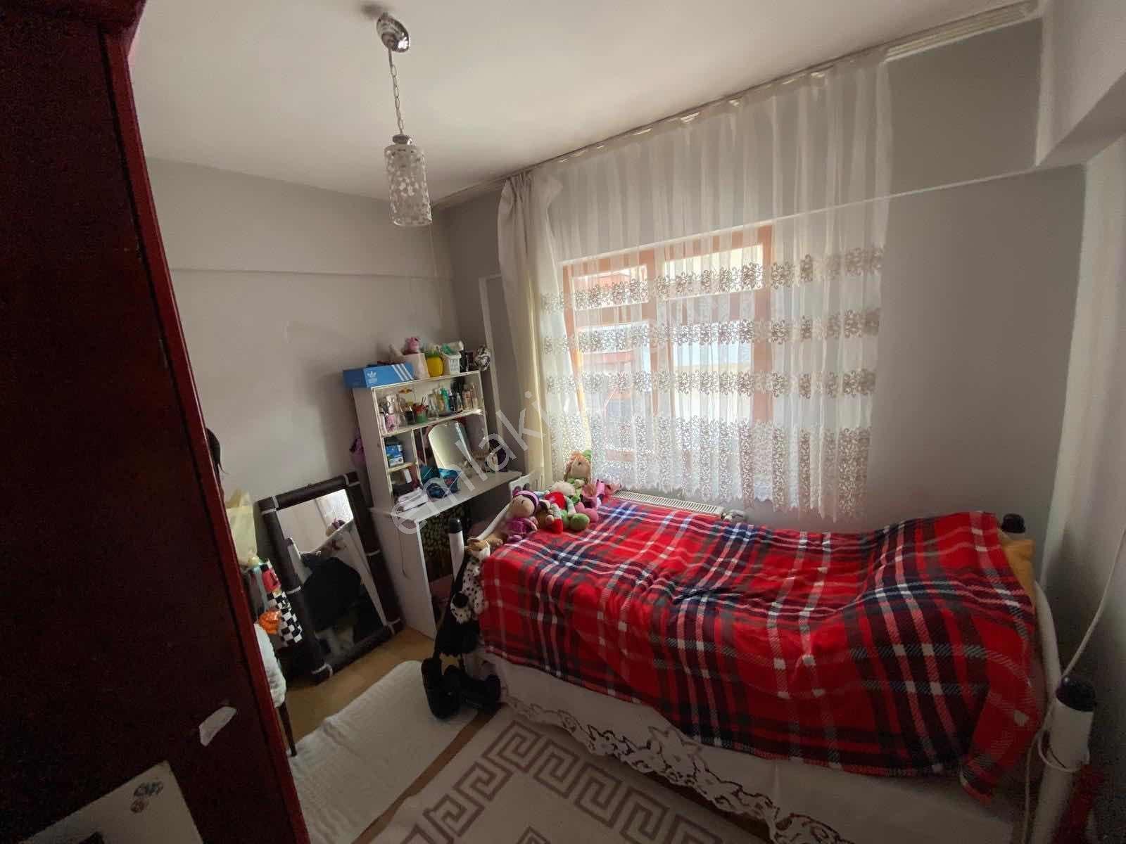 Andiçen Mahallesin'de Salon Bağımsız 3+1 Fırsat Satılık Daire - Görsel 18