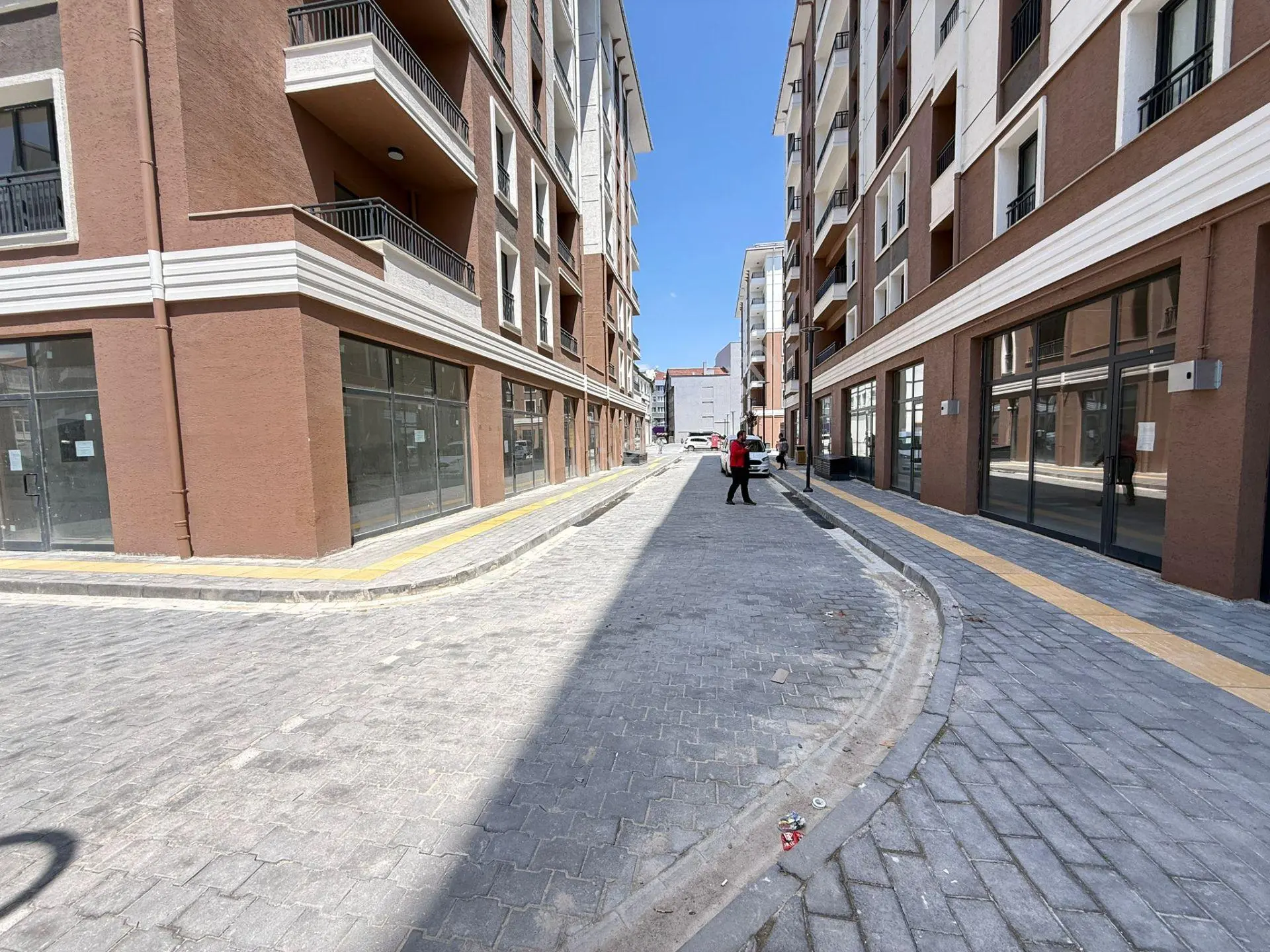 Aksaray Hamidiye Mahallede Şehrin Yeni Gözdesinde Kiralık Dükkan - Görsel 5