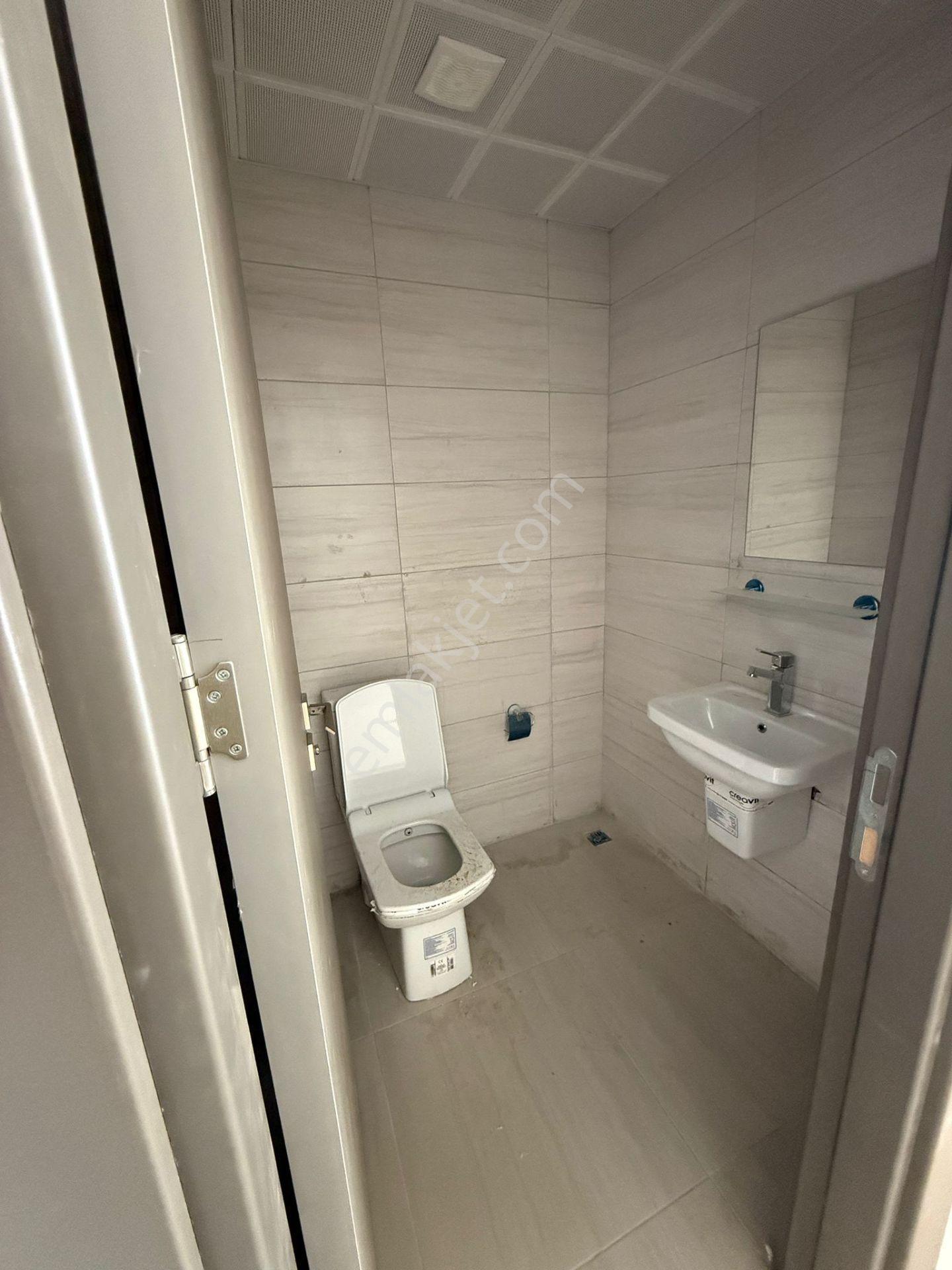 Aksaray Hamidiye Mahallede Şehrin Yeni Gözdesinde Kiralık Dükkan - Görsel 11