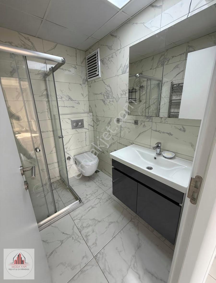 Site İçi Güney Cephe Balkonlu Metroya 5dk Güvenlikli Boş Daire.. - Görsel 8