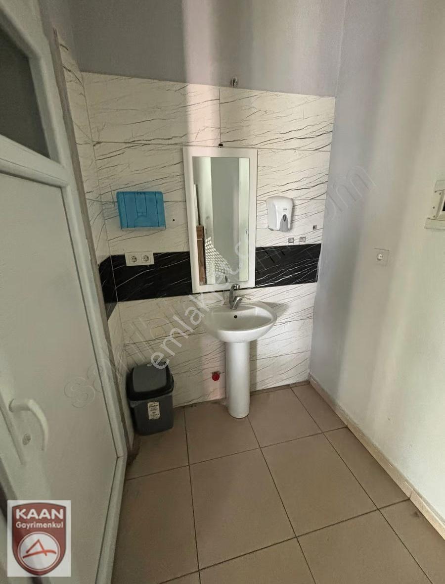 Kaan Emlaktan Adalette Aydem Karşısı Düz Ayak Kiralık İşyeri - Görsel 35