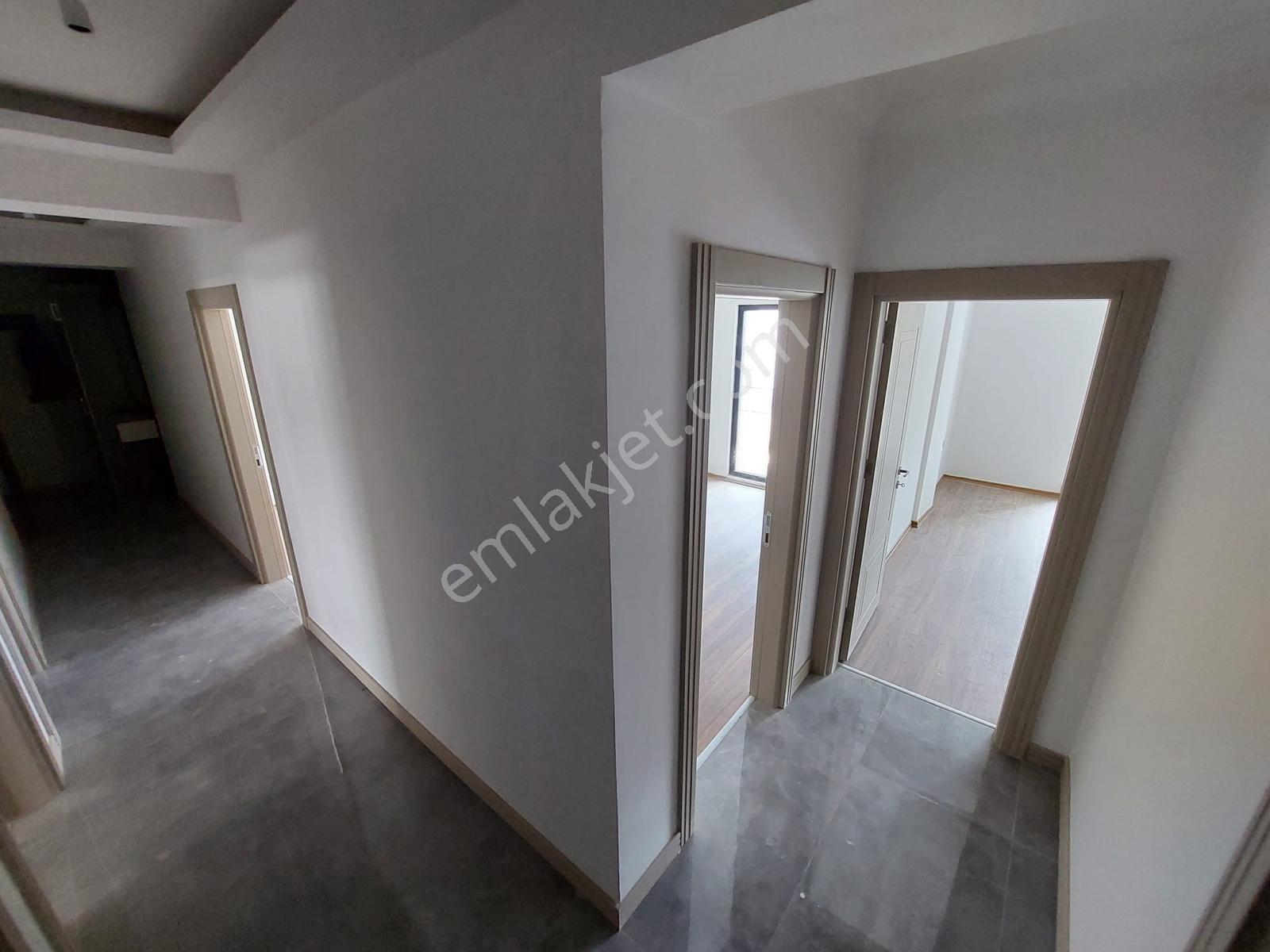 Beşevler Yıldırım Cad 4+1 190 M2 2,kat Kombili Sıfır Daire - Görsel 30